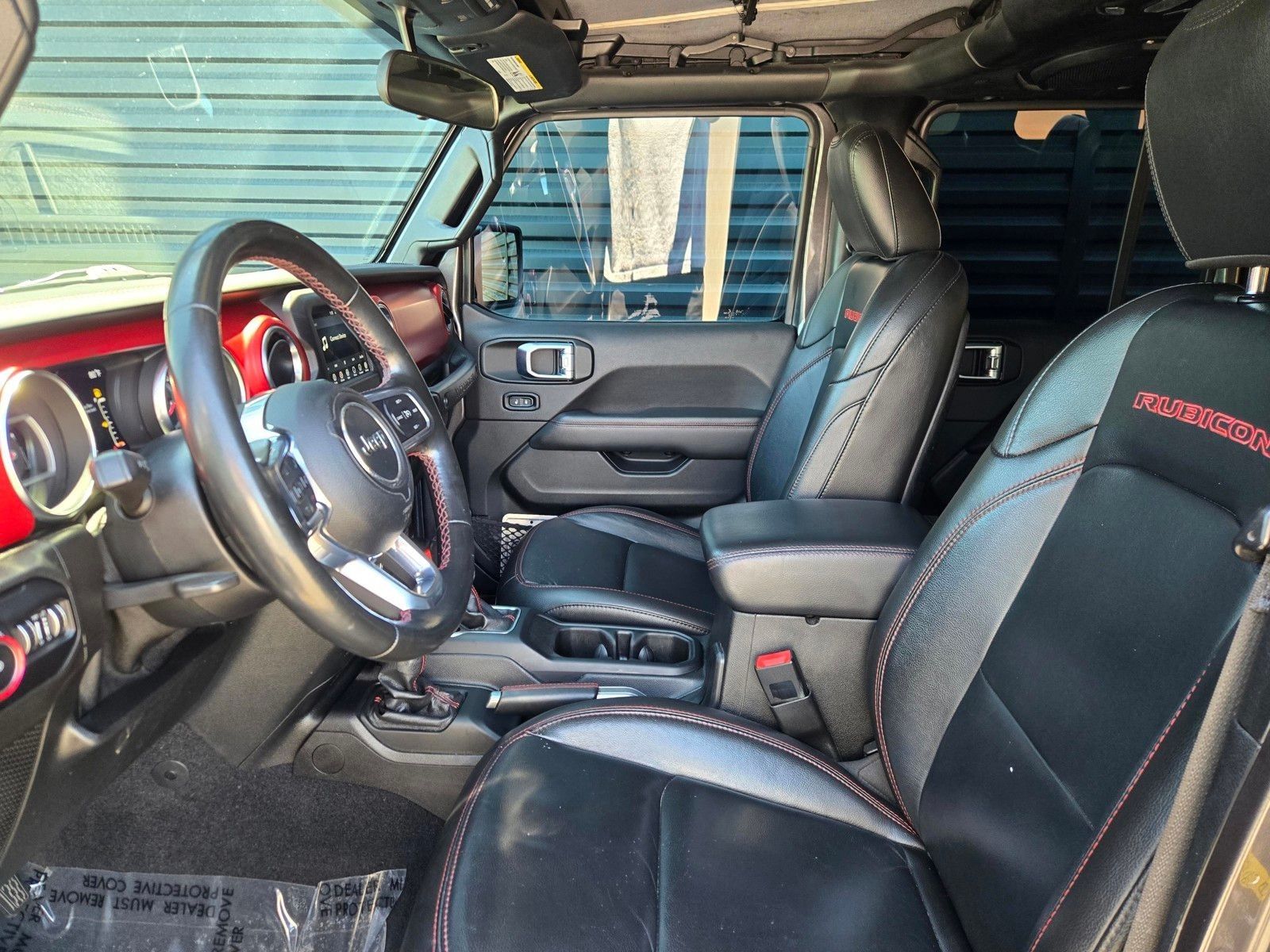2020 Jeep Wrangler Unlimited Rubicon — foto completa 27 de 45