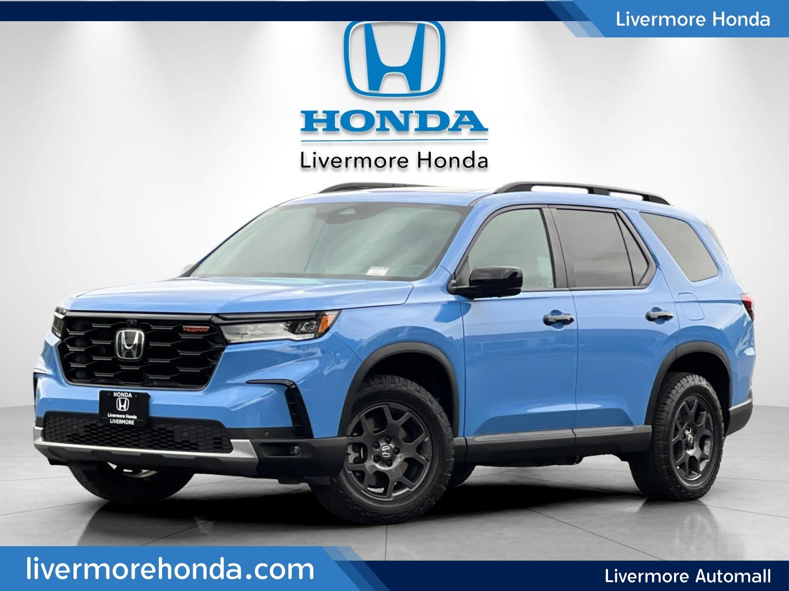 2025 Honda Pilot TrailSport — full photo 1 of 29