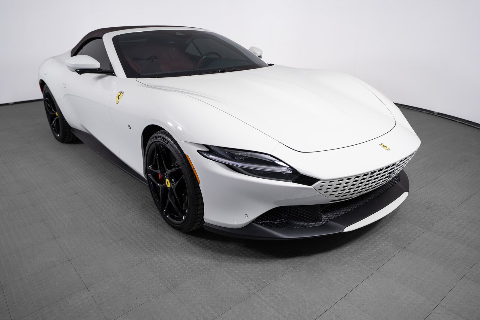 2025 Ferrari Roma Spider — foto completa 47 de 51