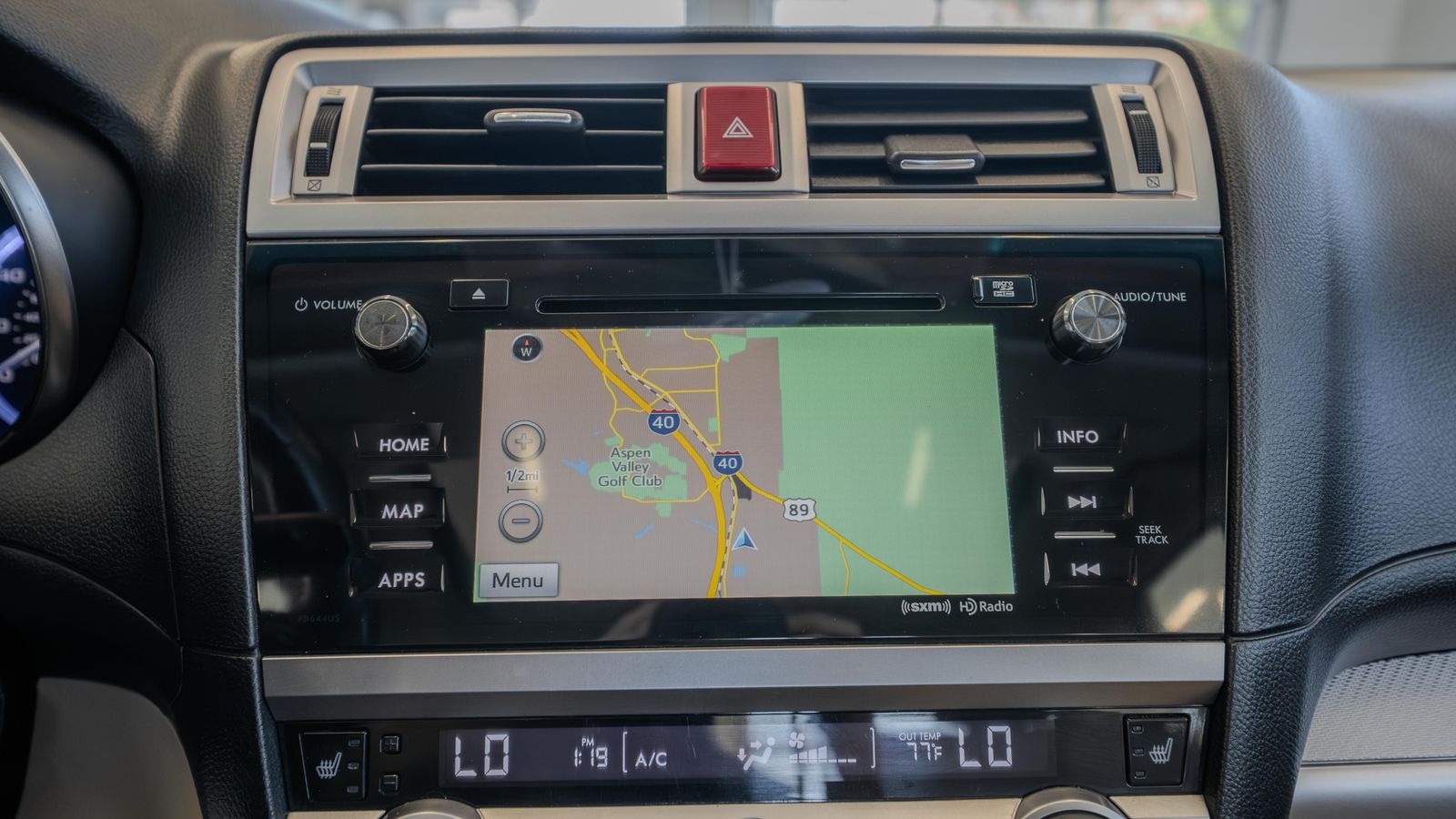 2015 Subaru Legacy 2.5i — foto completa 20 de 34