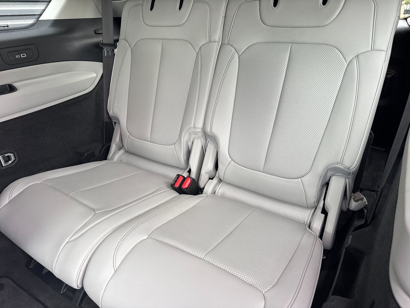 2021 Jeep Grand Cherokee L Overland — full photo 15 of 30