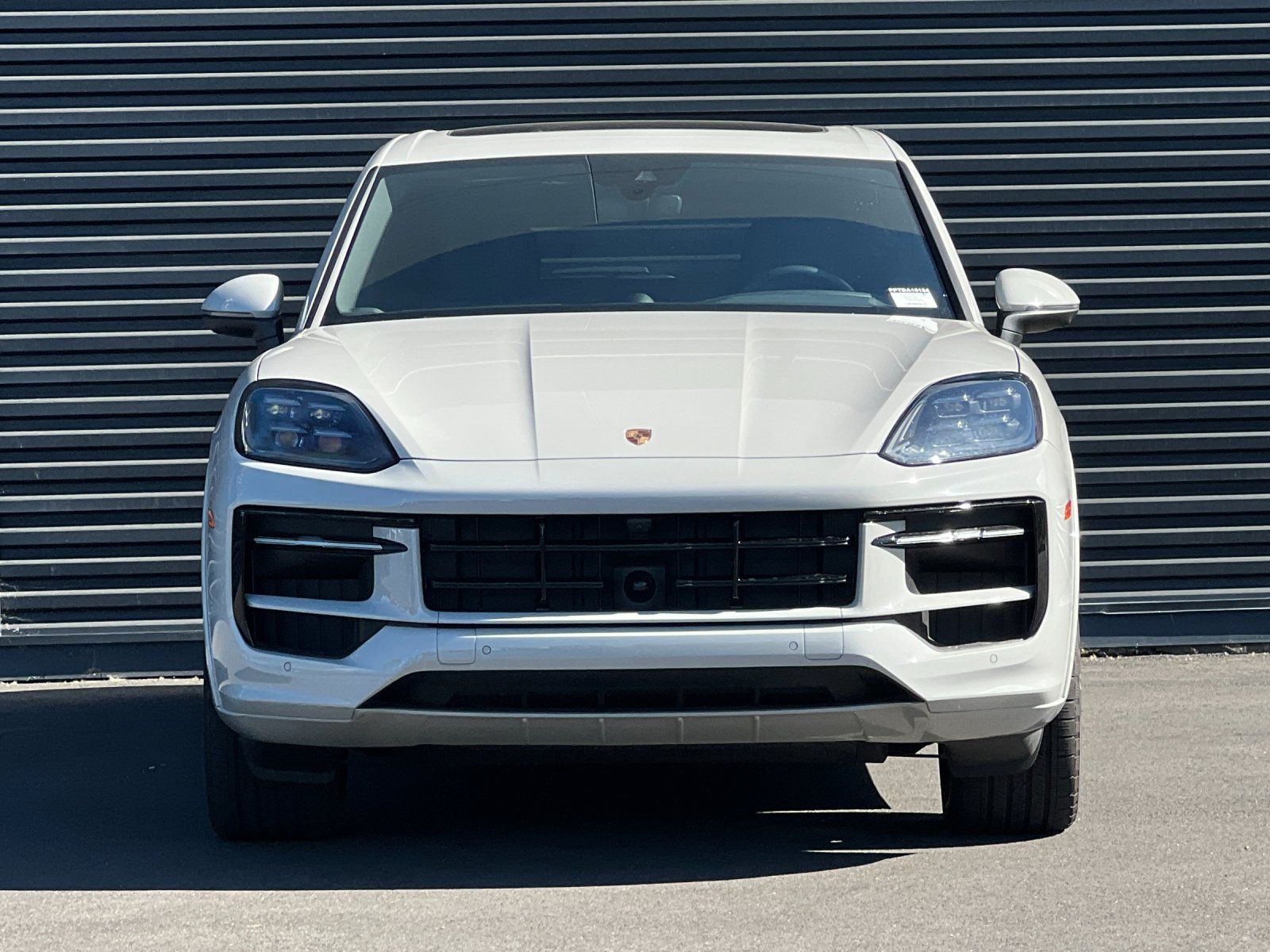 2026 Porsche Cayenne S — full photo 11 of 29