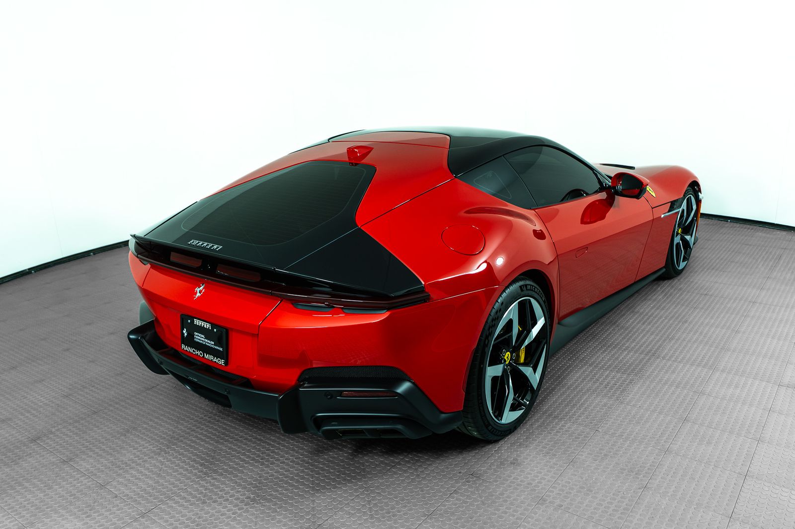 2025 Ferrari 12Cilindri — full photo 9 of 51