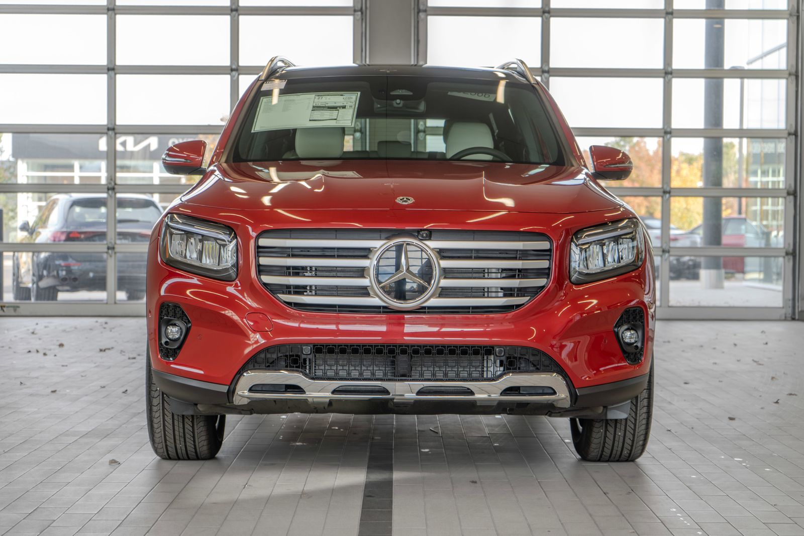 2026 Mercedes-Benz GLB GLB 250 — full photo 11 of 36