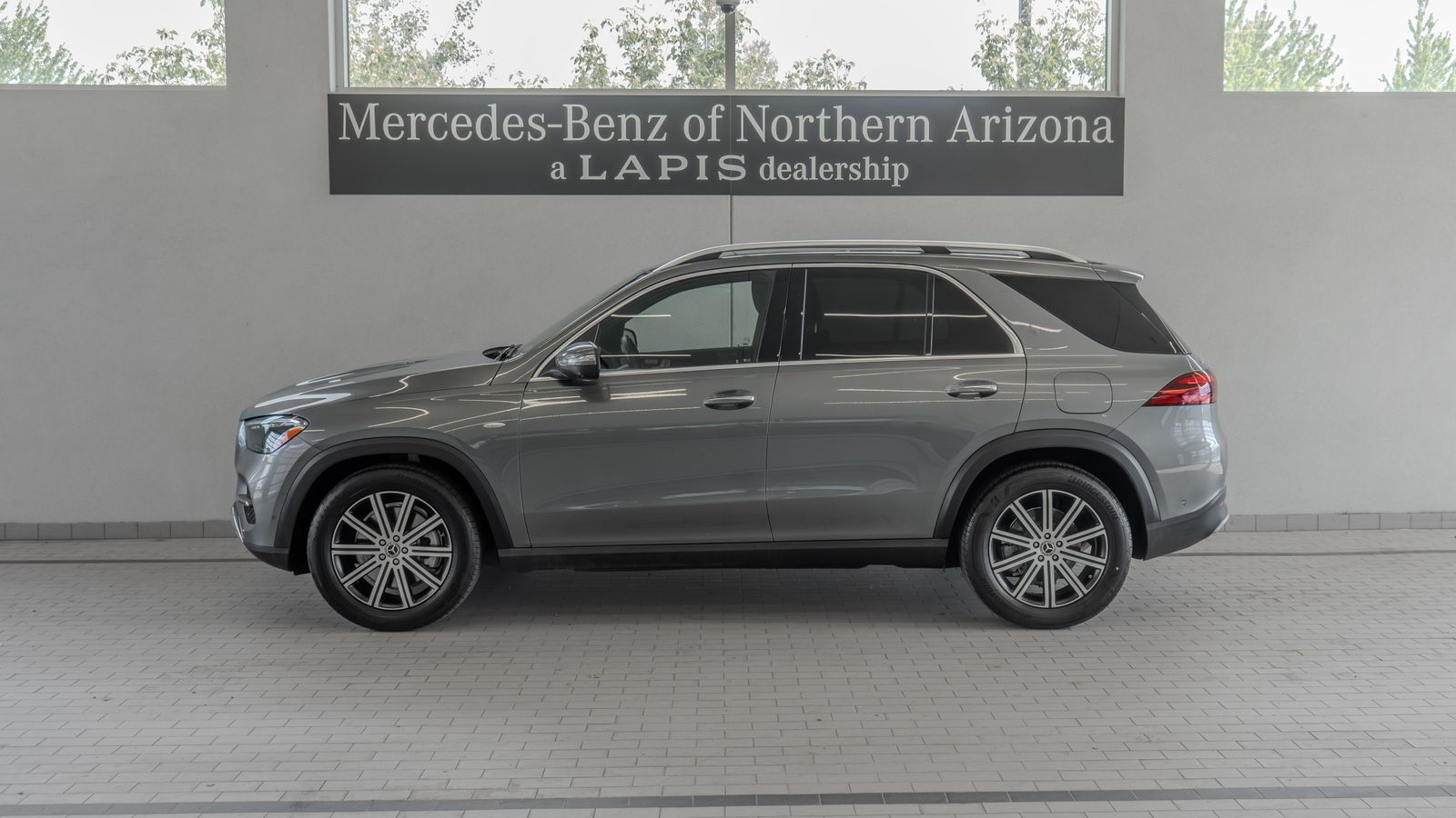 2025 Mercedes-Benz GLE GLE 450e — foto completa 2 de 35