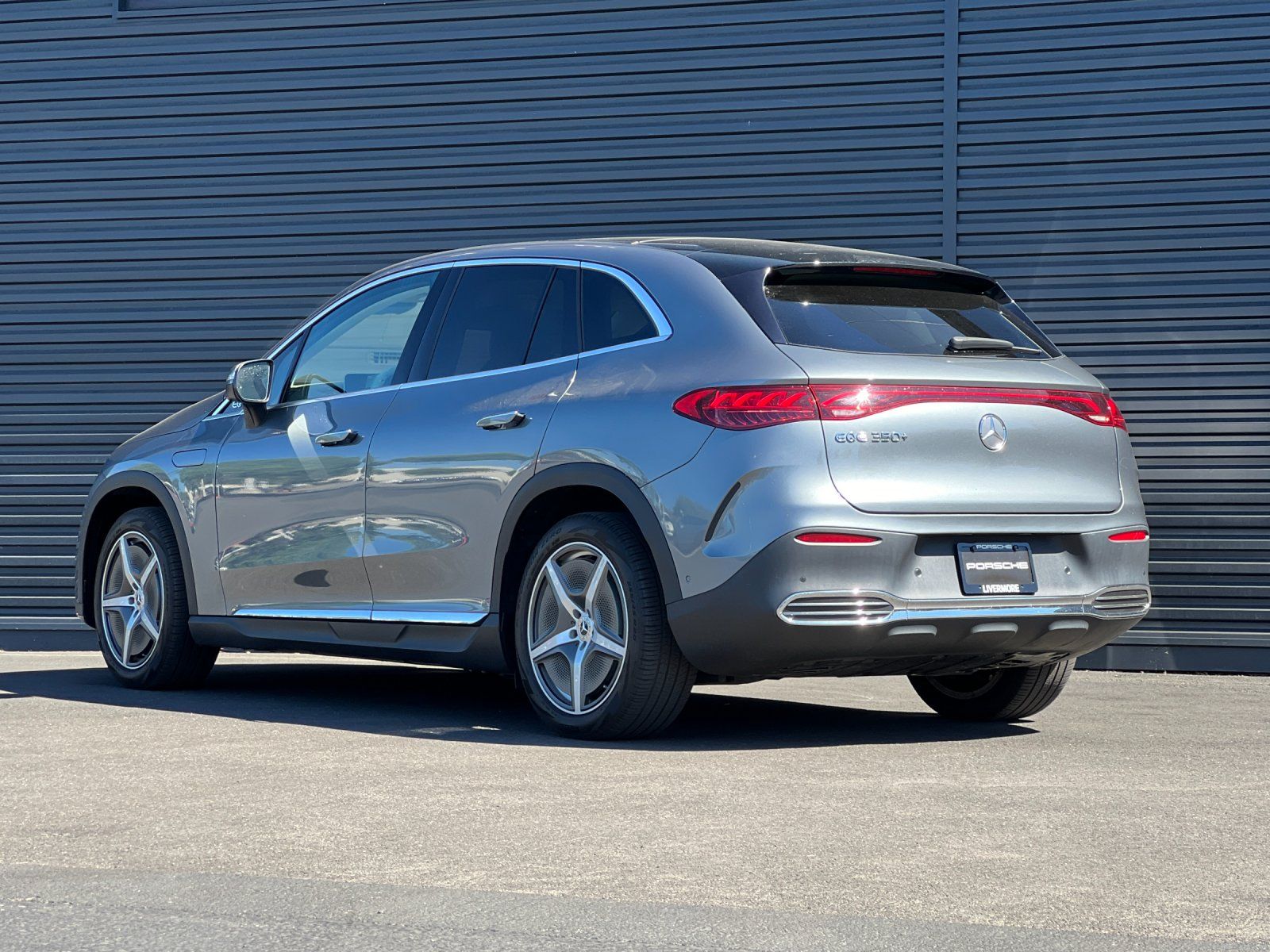2023 Mercedes-Benz EQE 350+ SUV — full photo 3 of 28