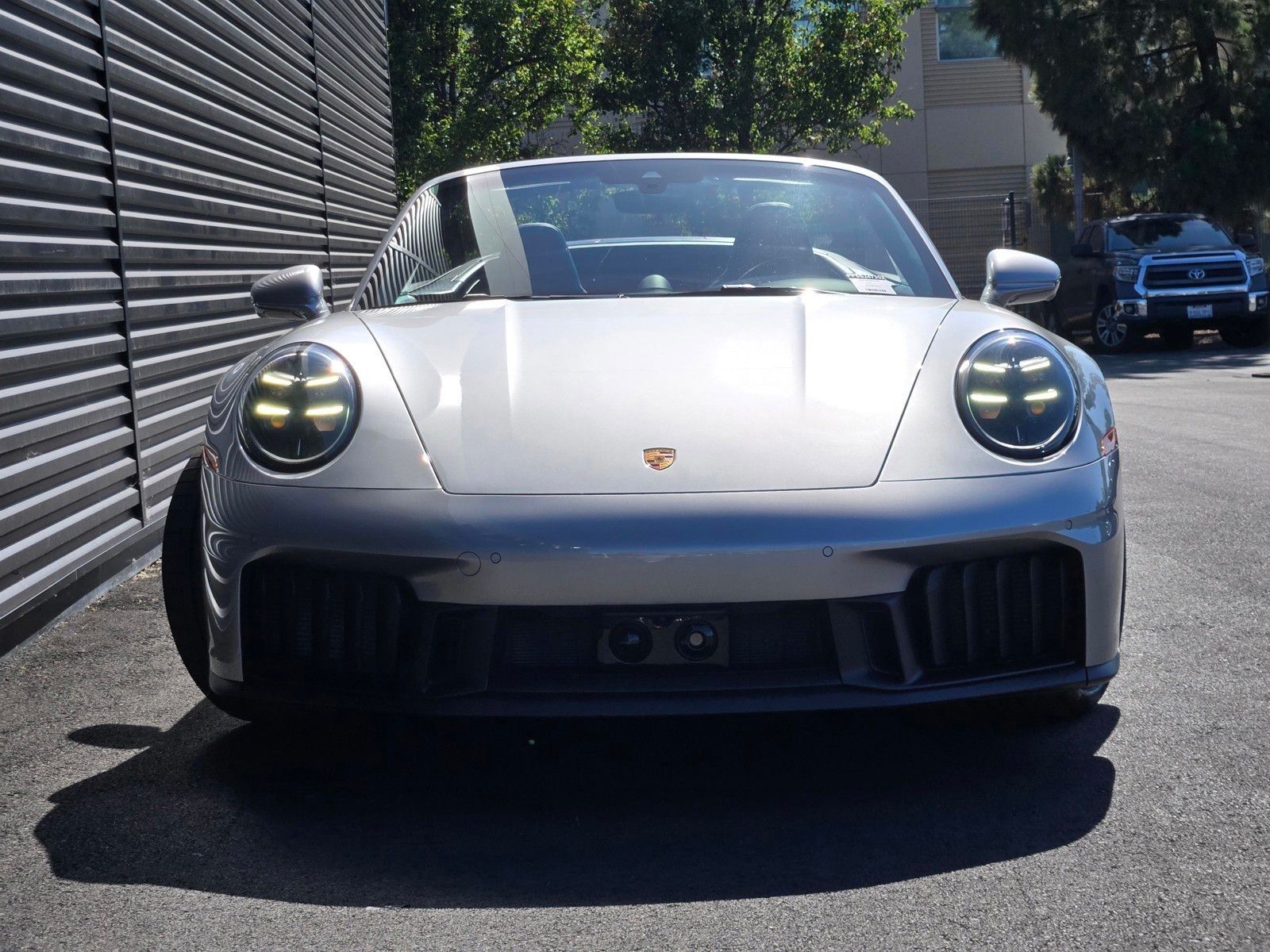 2025 Porsche 911 Carrera 4 GTS — foto completa 10 de 27