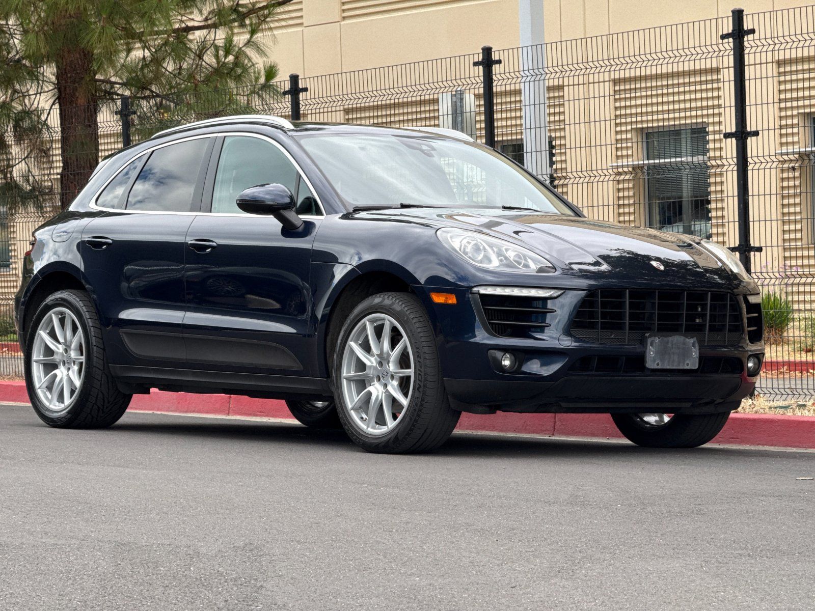 2017 Porsche Macan S — foto completa 8 de 29
