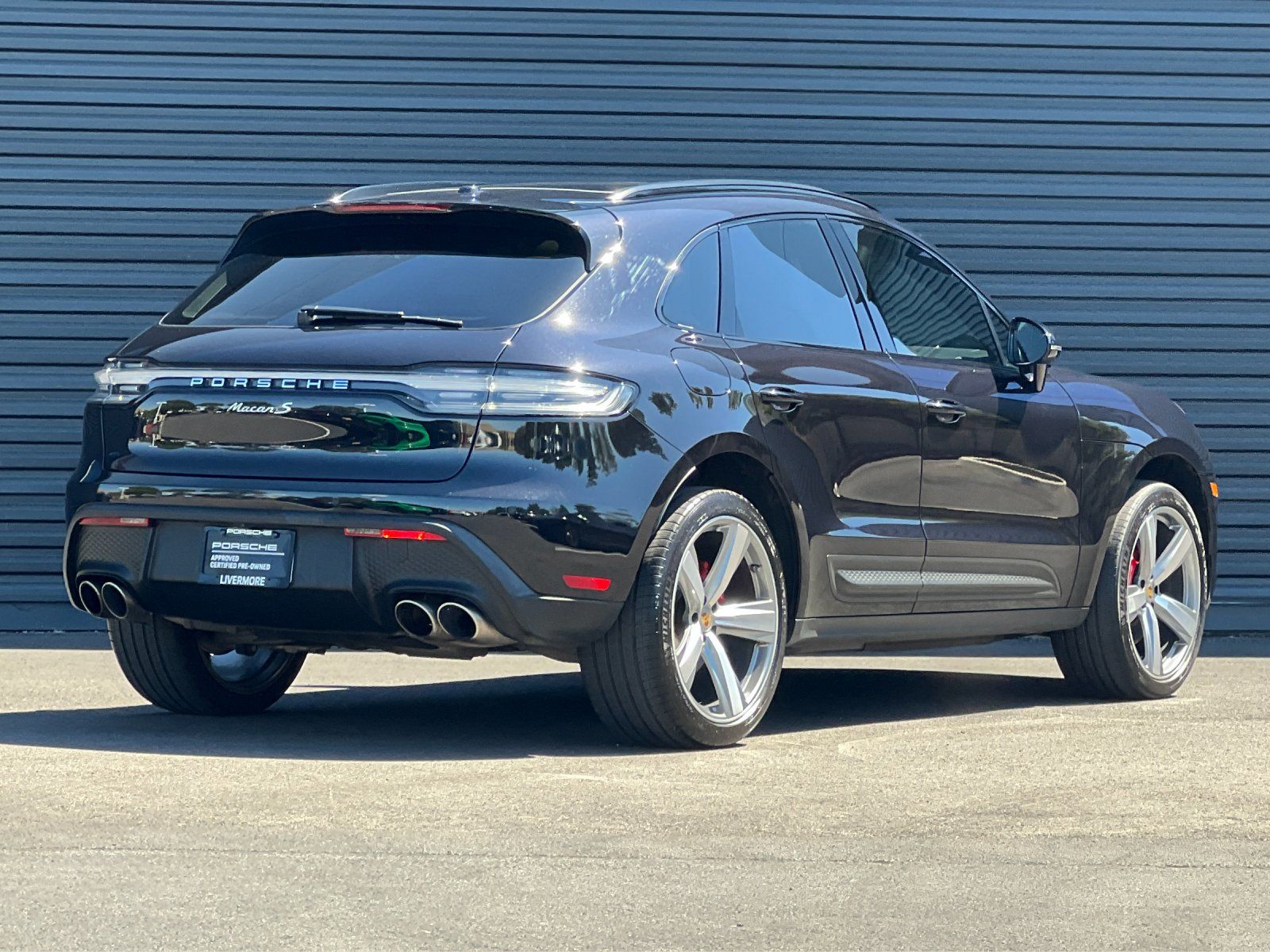 2024 Porsche Macan S — full photo 8 of 28