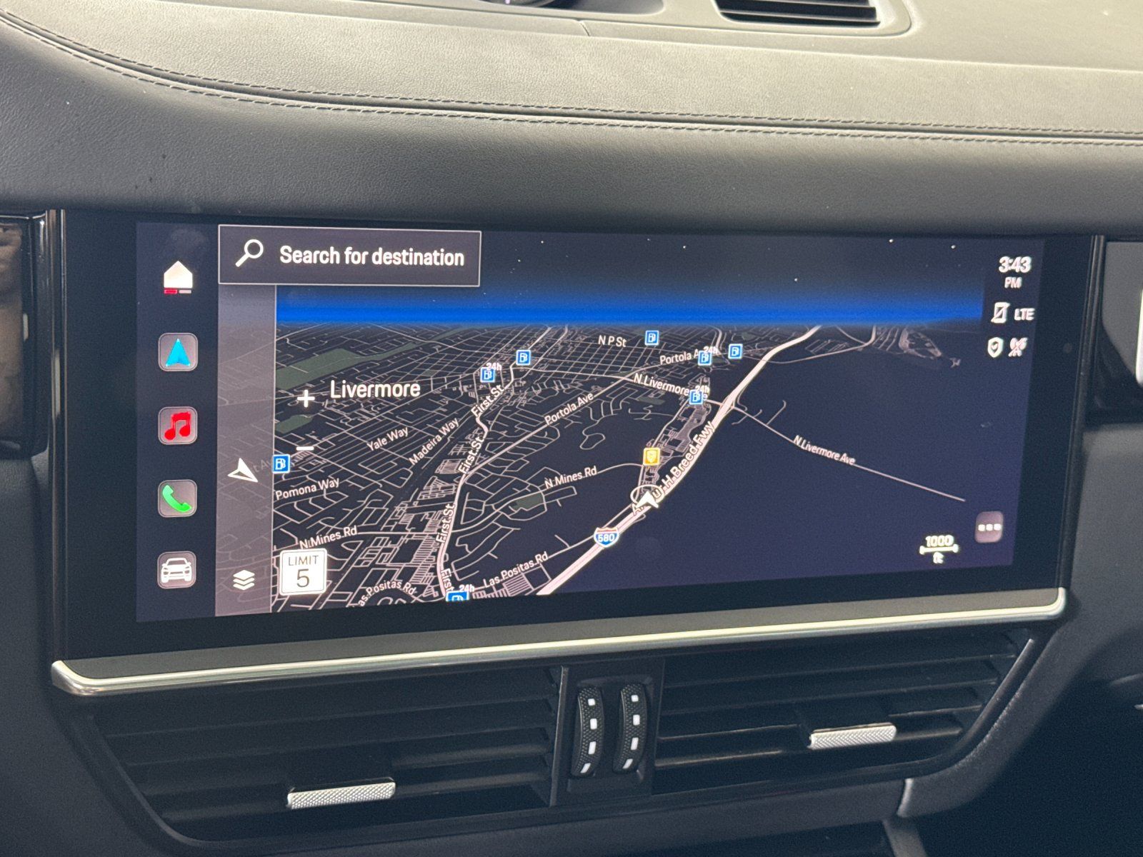 2023 Porsche Cayenne GTS — full photo 20 of 30
