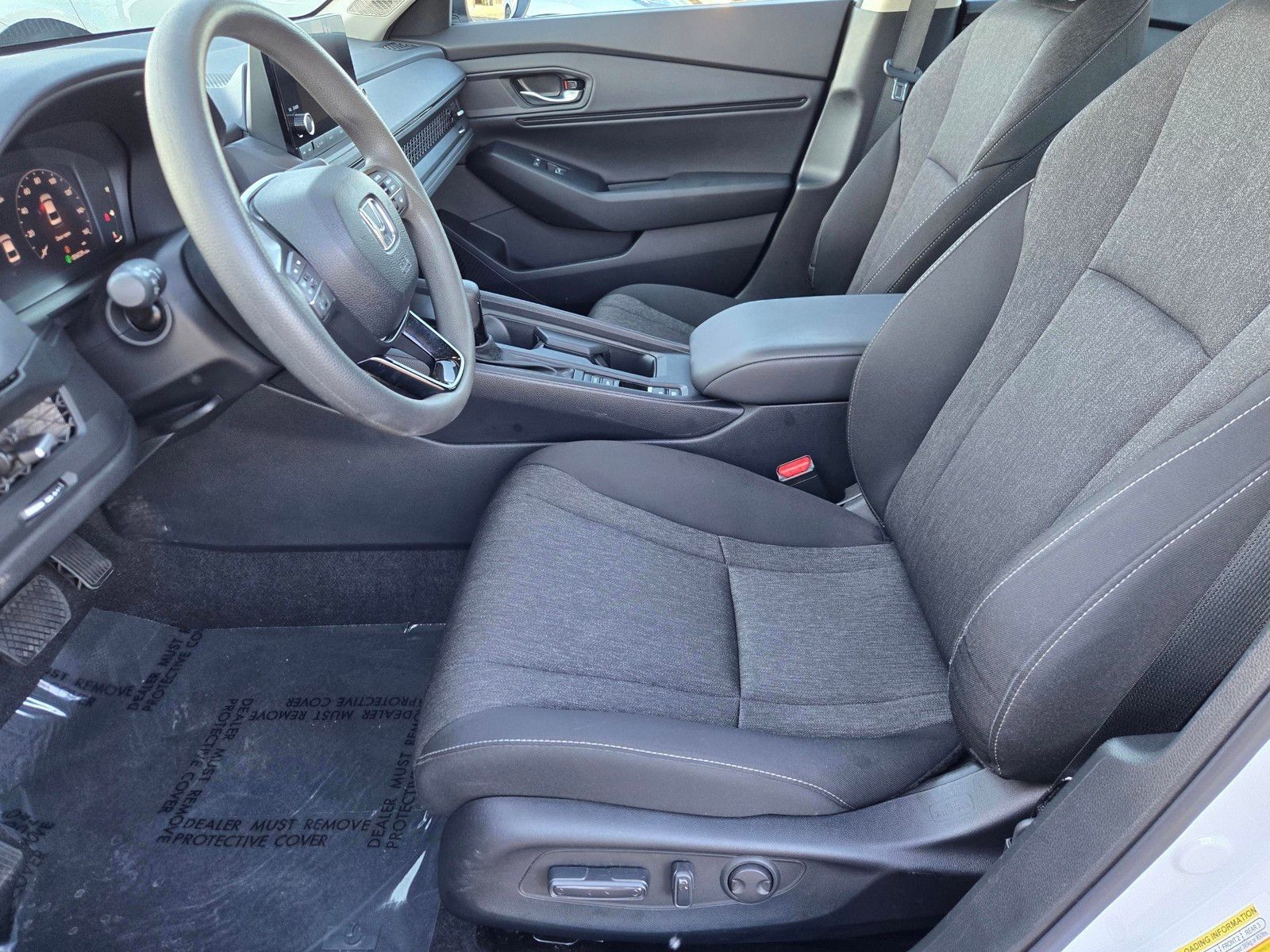 2025 Honda Accord SE — foto completa 26 de 28