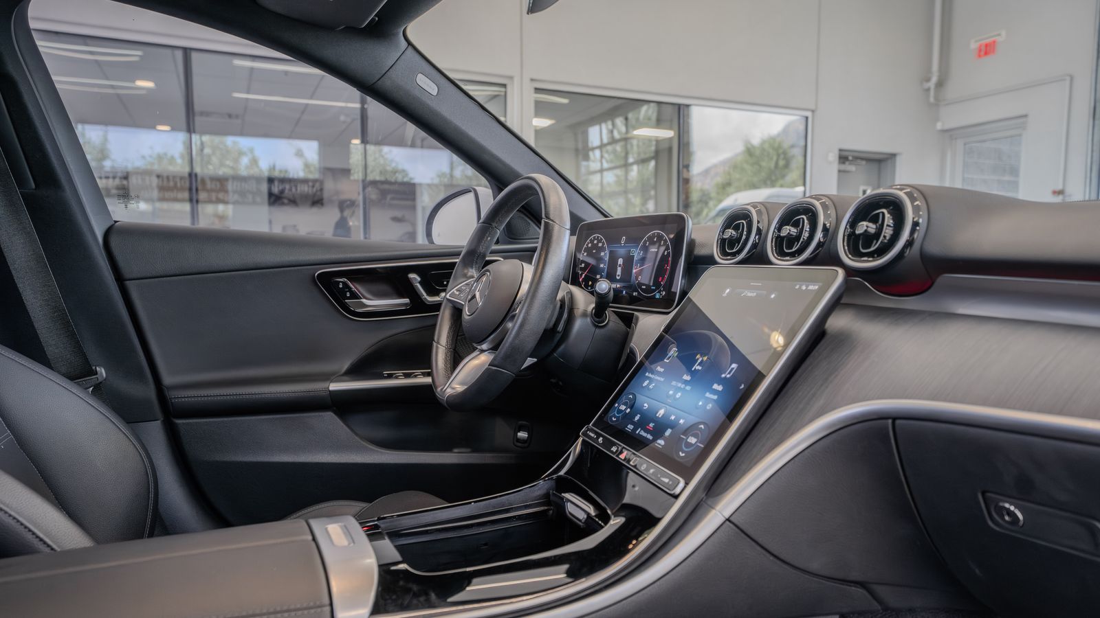 2024 Mercedes-Benz C-Class C 300 — full photo 18 of 34