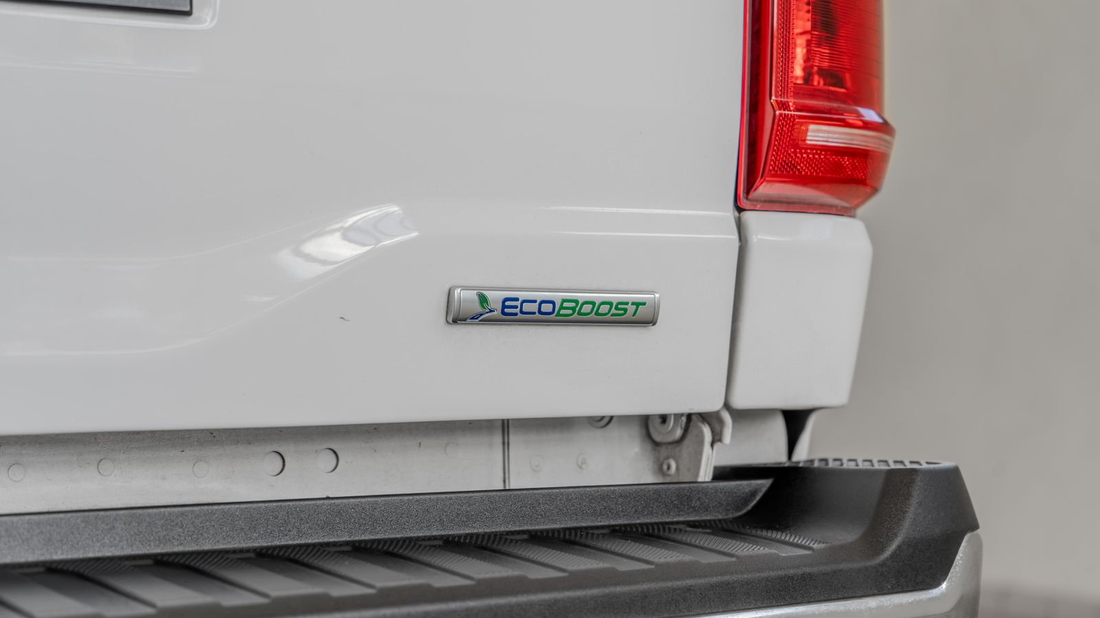 2021 Ford F-150 XLT — foto completa 23 de 35