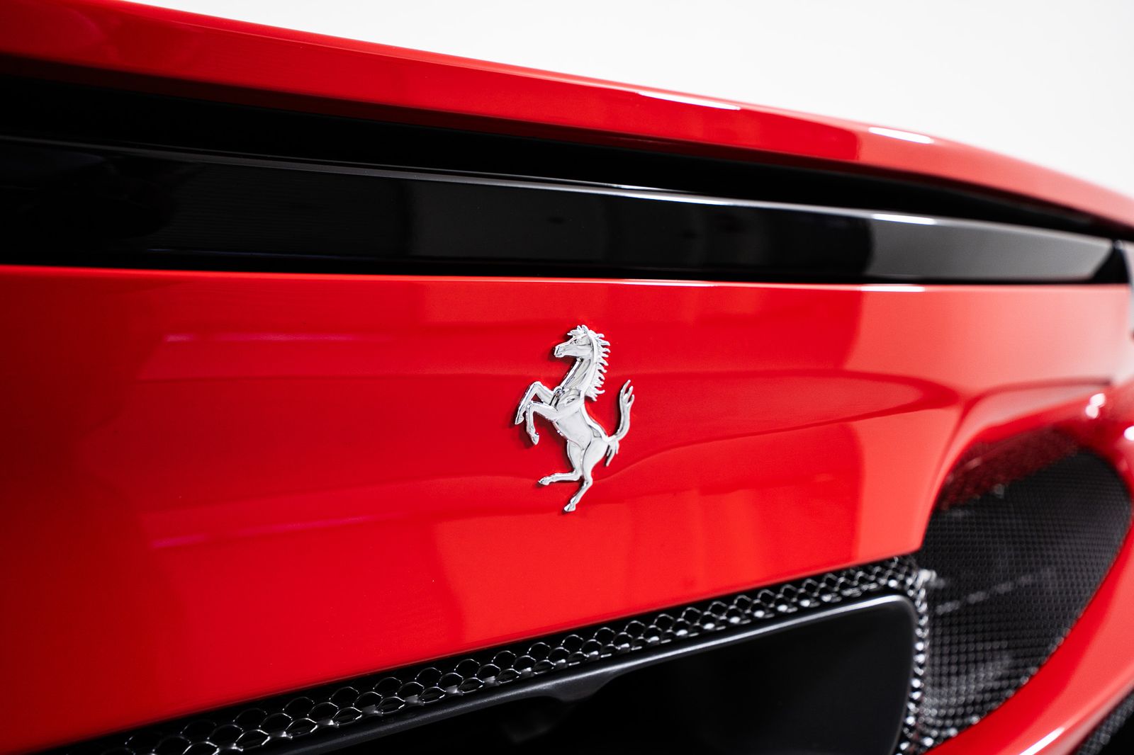 2025 Ferrari 296 GTS — foto completa 22 de 43