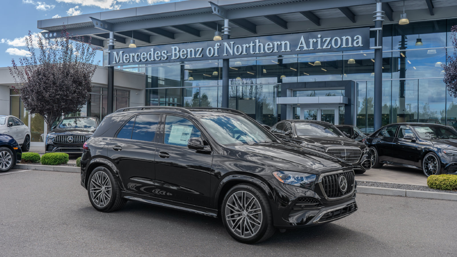 2027 Mercedes-Benz GLE — photo 1 of 37