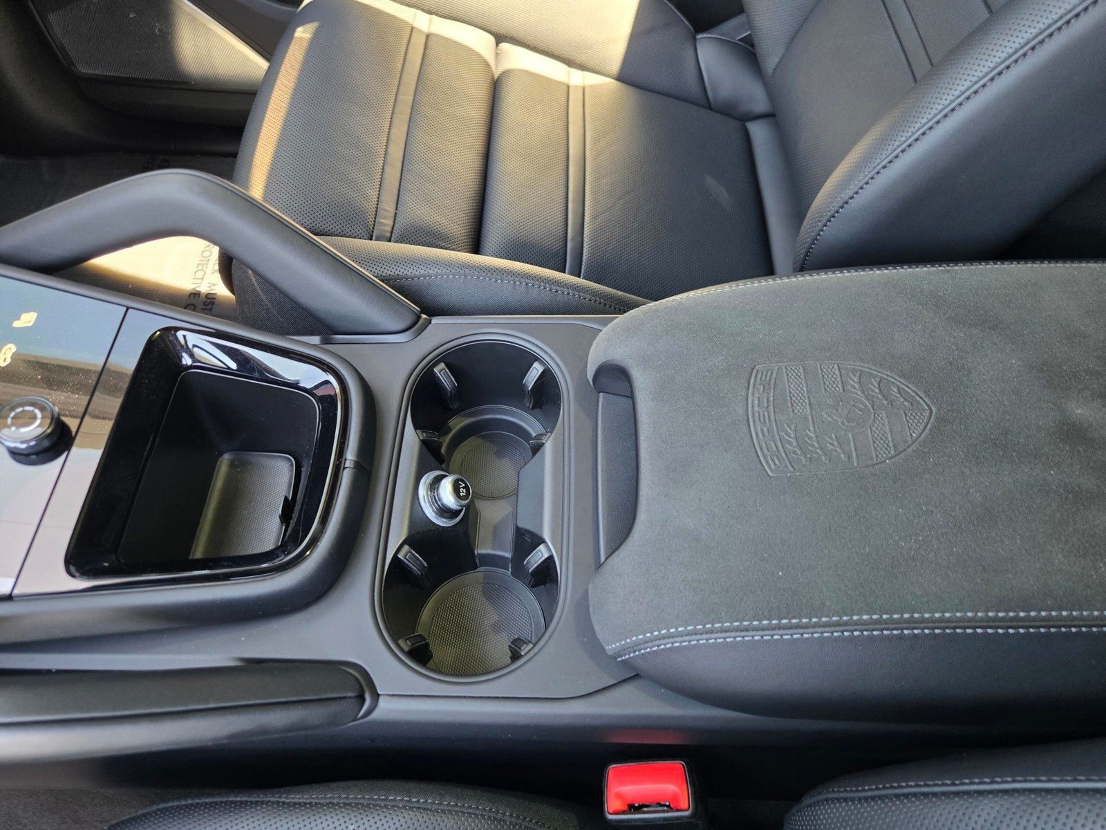 2026 Porsche Cayenne GTS — foto completa 23 de 27