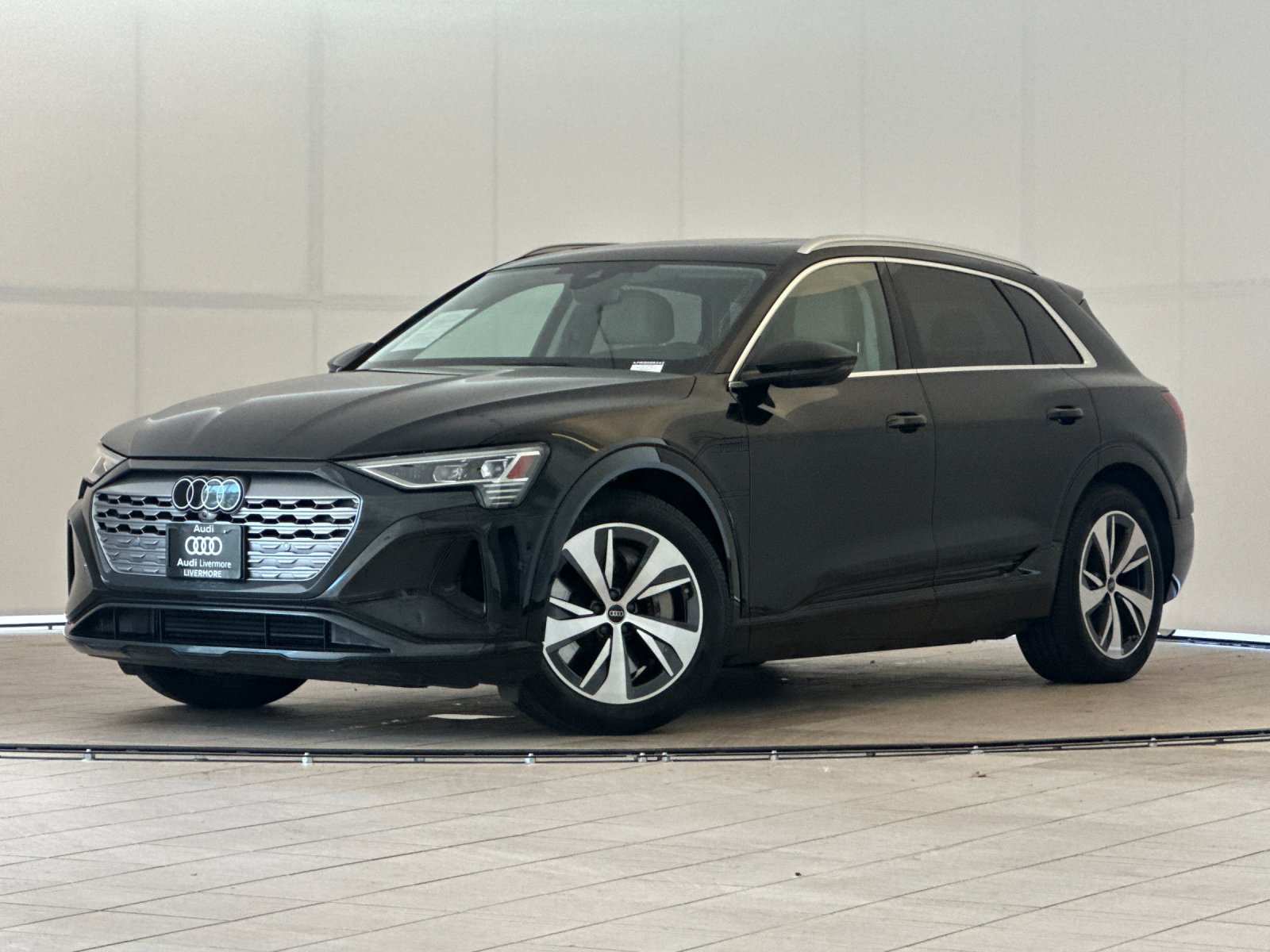 2024 Audi Q8 e-tron Premium Plus — foto 1 de 27