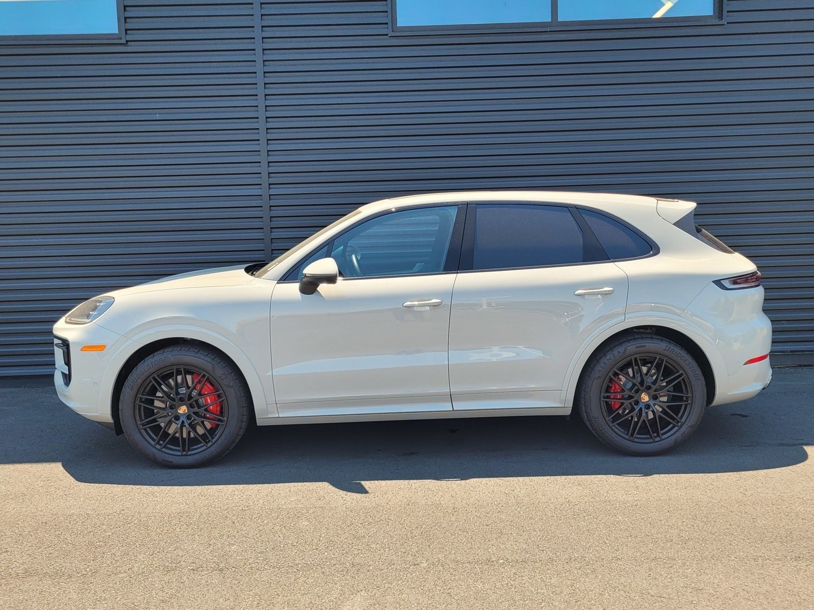 2026 Porsche Cayenne S — foto completa 2 de 28