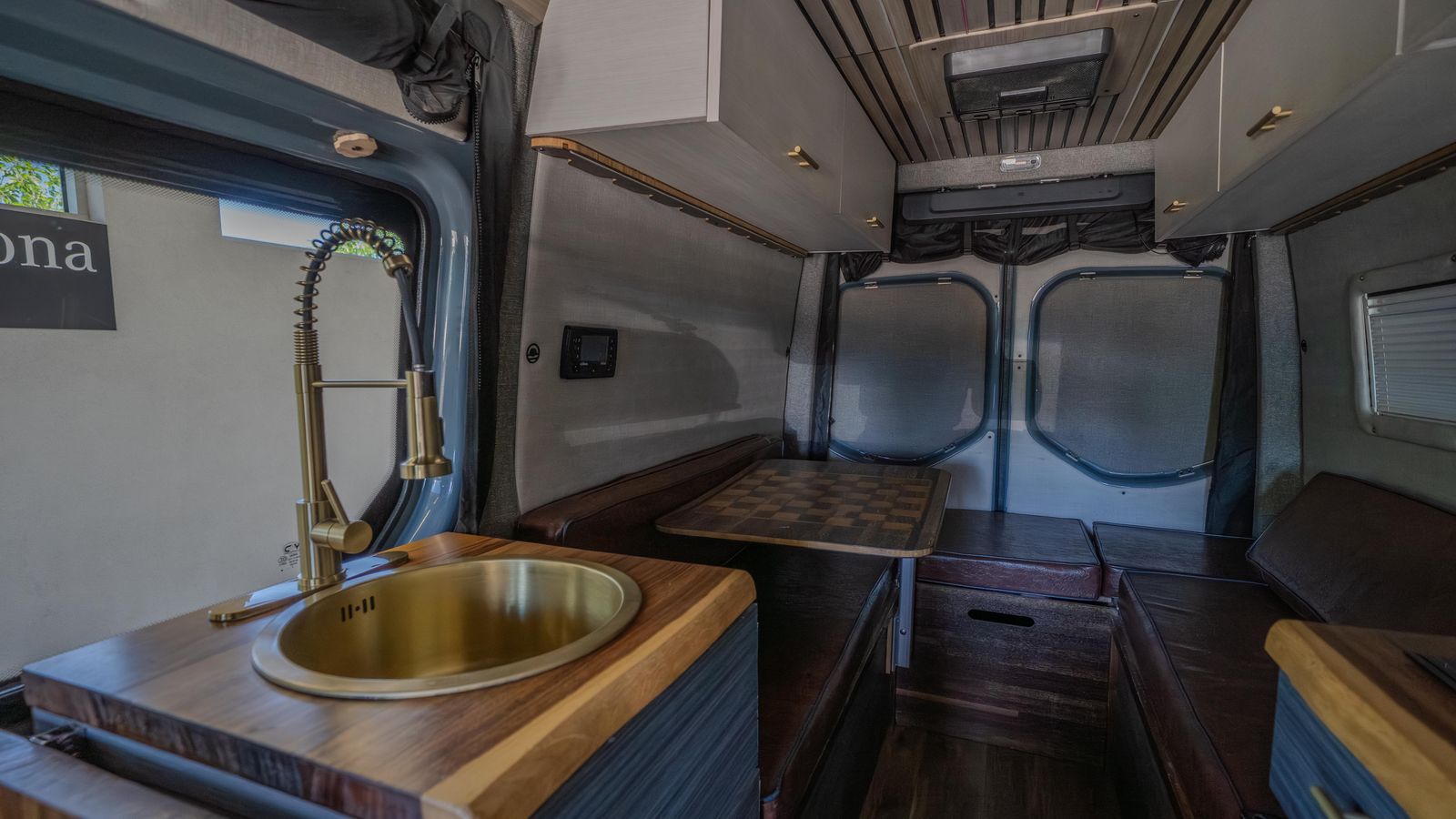 2023 Mercedes-Benz Sprinter 2500 Cargo 144 WB — foto completa 24 de 34