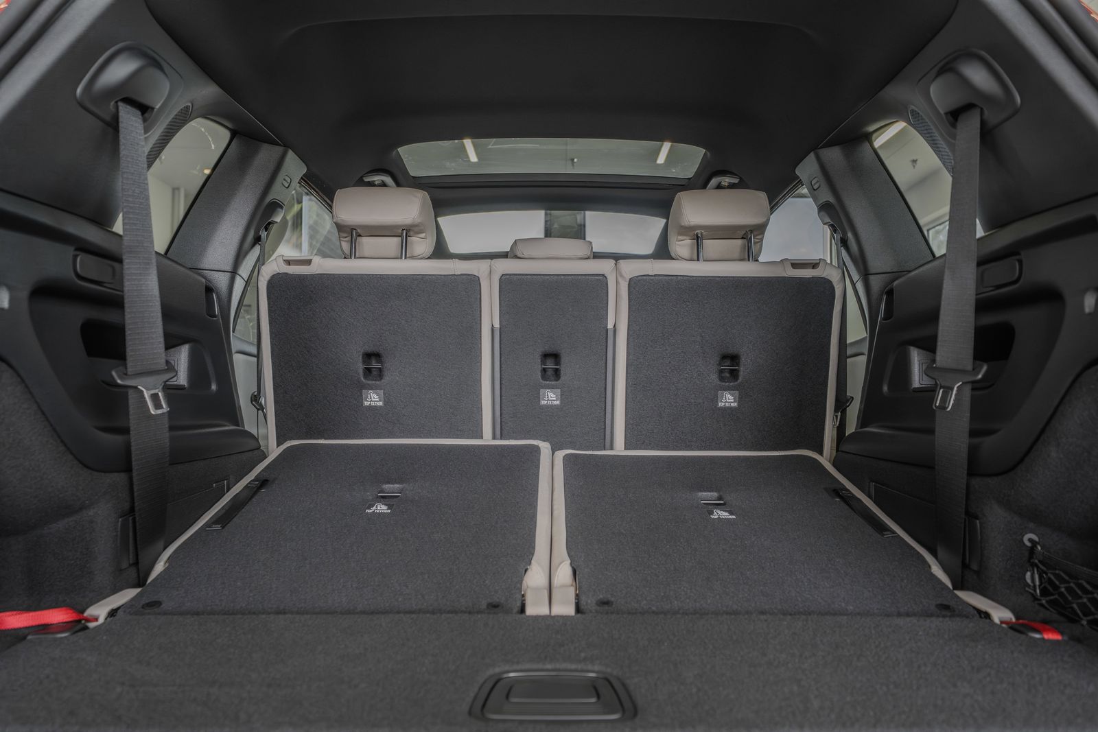 2026 Mercedes-Benz GLB GLB 250 — full photo 34 of 36