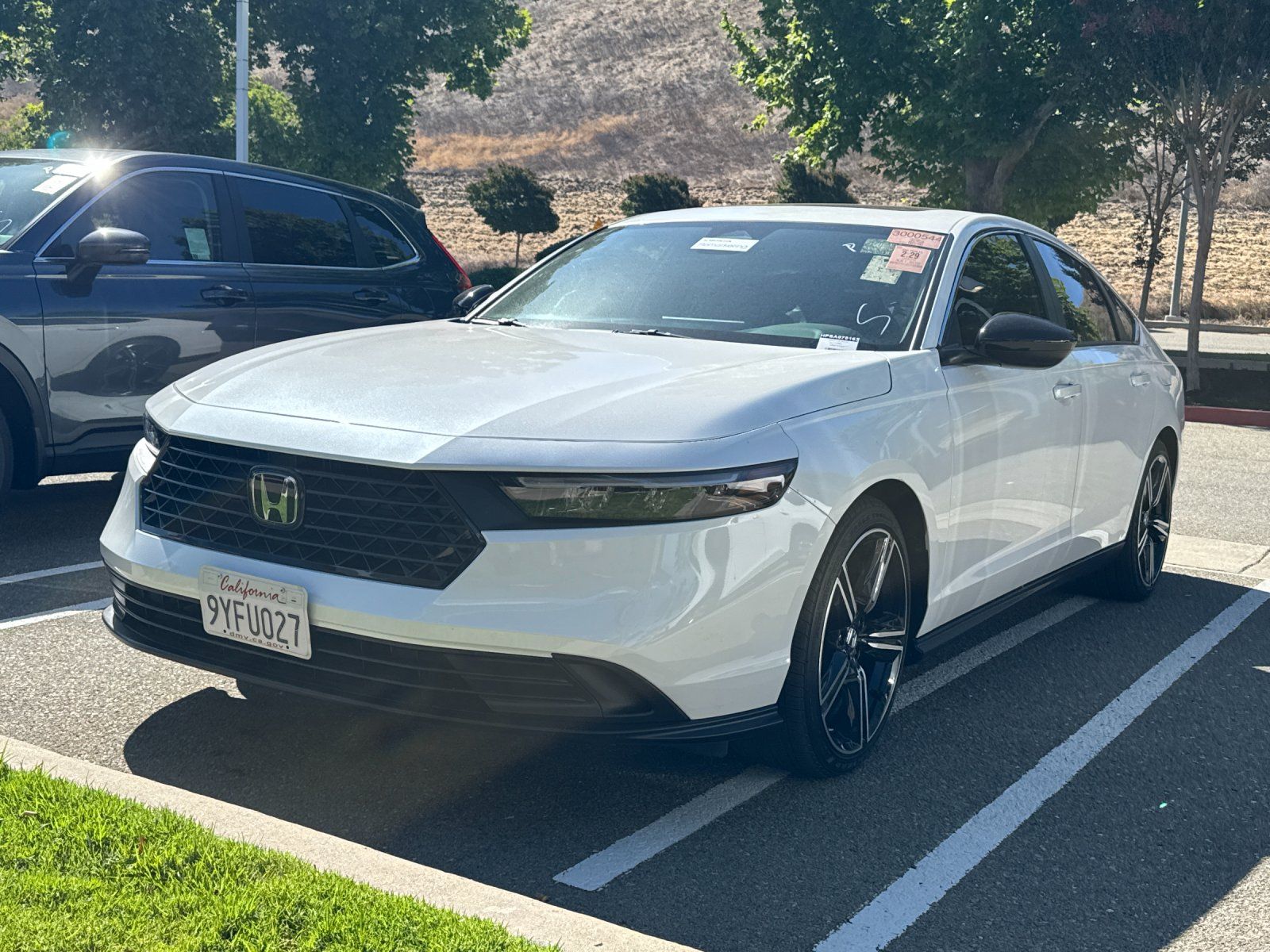 2025 Honda Accord Hybrid Sport — full photo 2 of 3