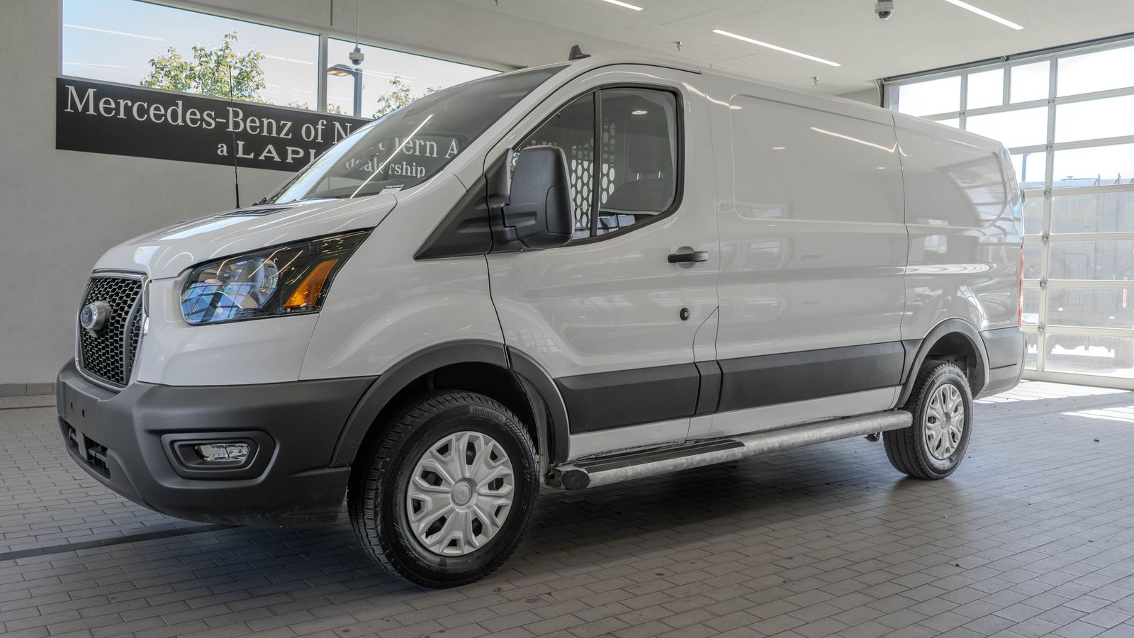 2025 Ford Transit-250 Base — foto completa 3 de 31