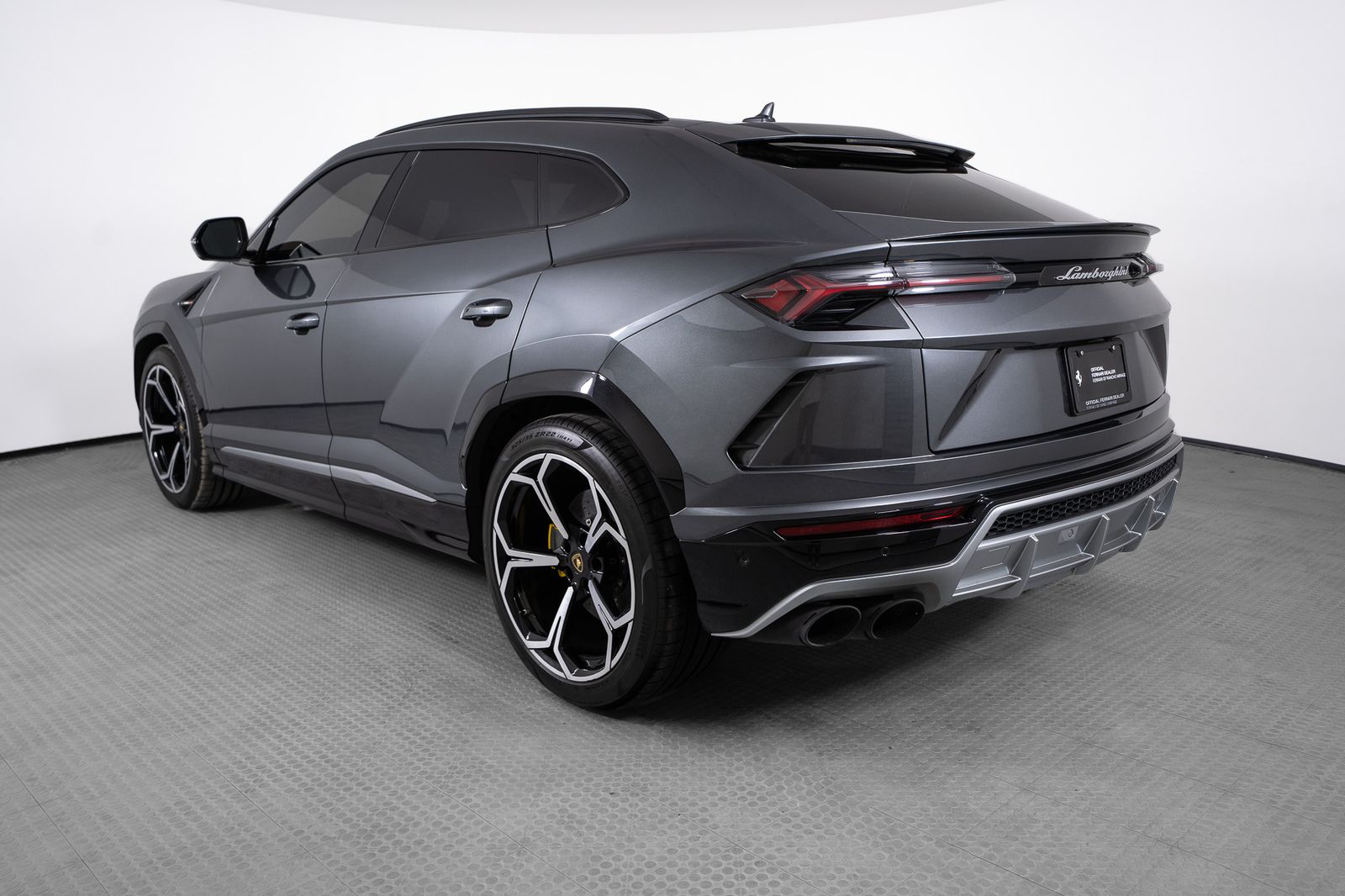 2020 Lamborghini Urus — foto completa 3 de 53
