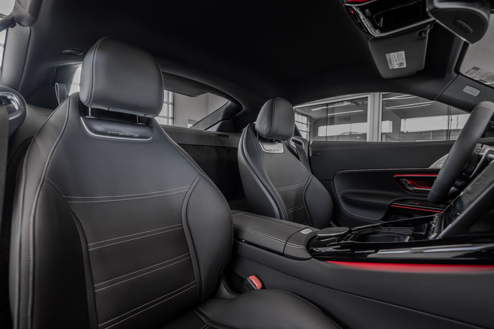 2025 Mercedes-Benz AMG® GT 63 Base — foto completa 25 de 32