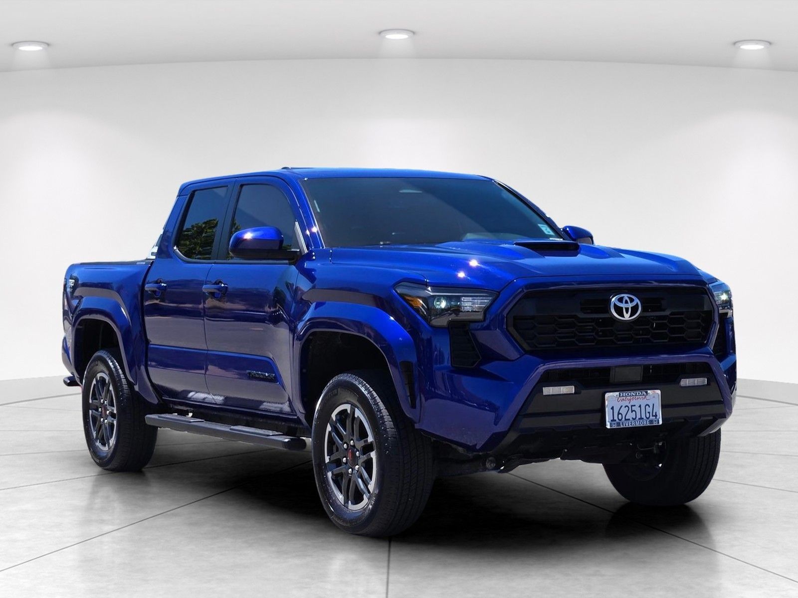 2025 Toyota Tacoma TRD Sport — foto completa 9 de 28