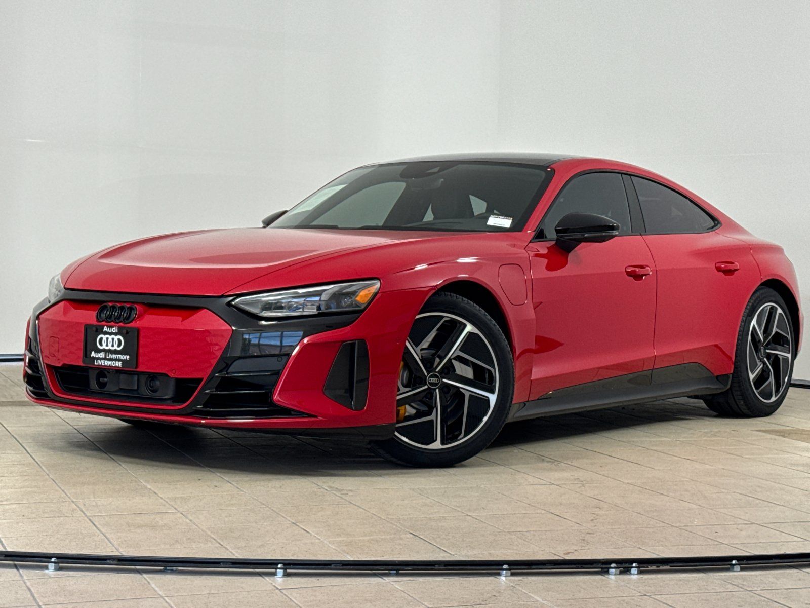 2023 Audi RS e-tron GT Base — foto completa 1 de 28
