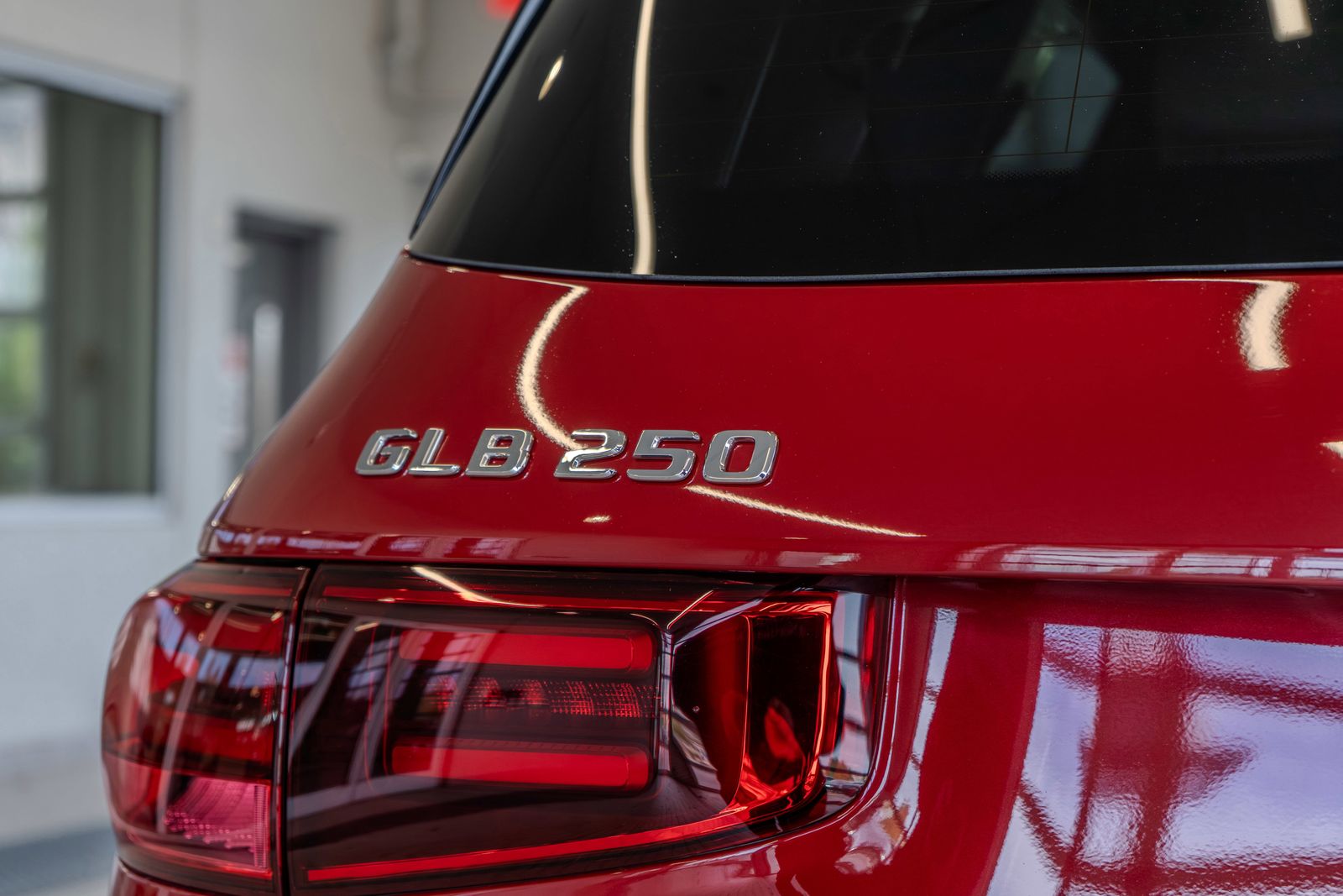 2026 Mercedes-Benz GLB GLB 250 — foto completa 22 de 36