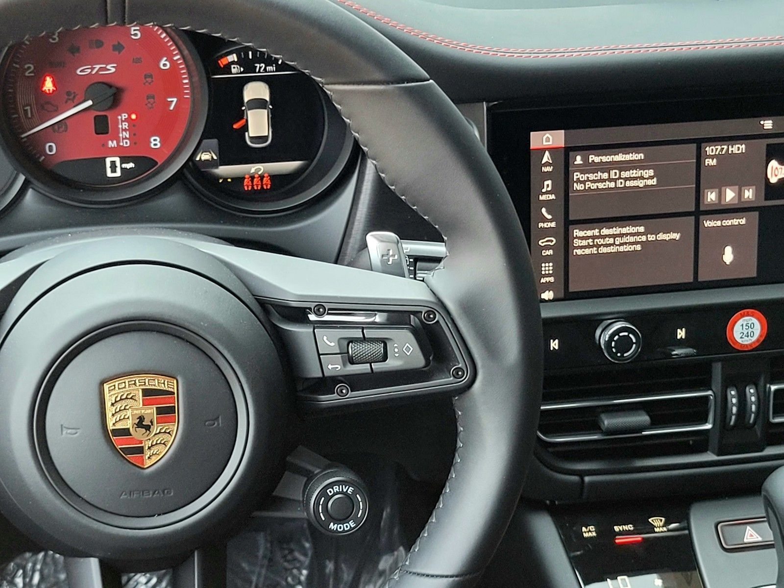 2026 Porsche Macan GTS — foto completa 17 de 28