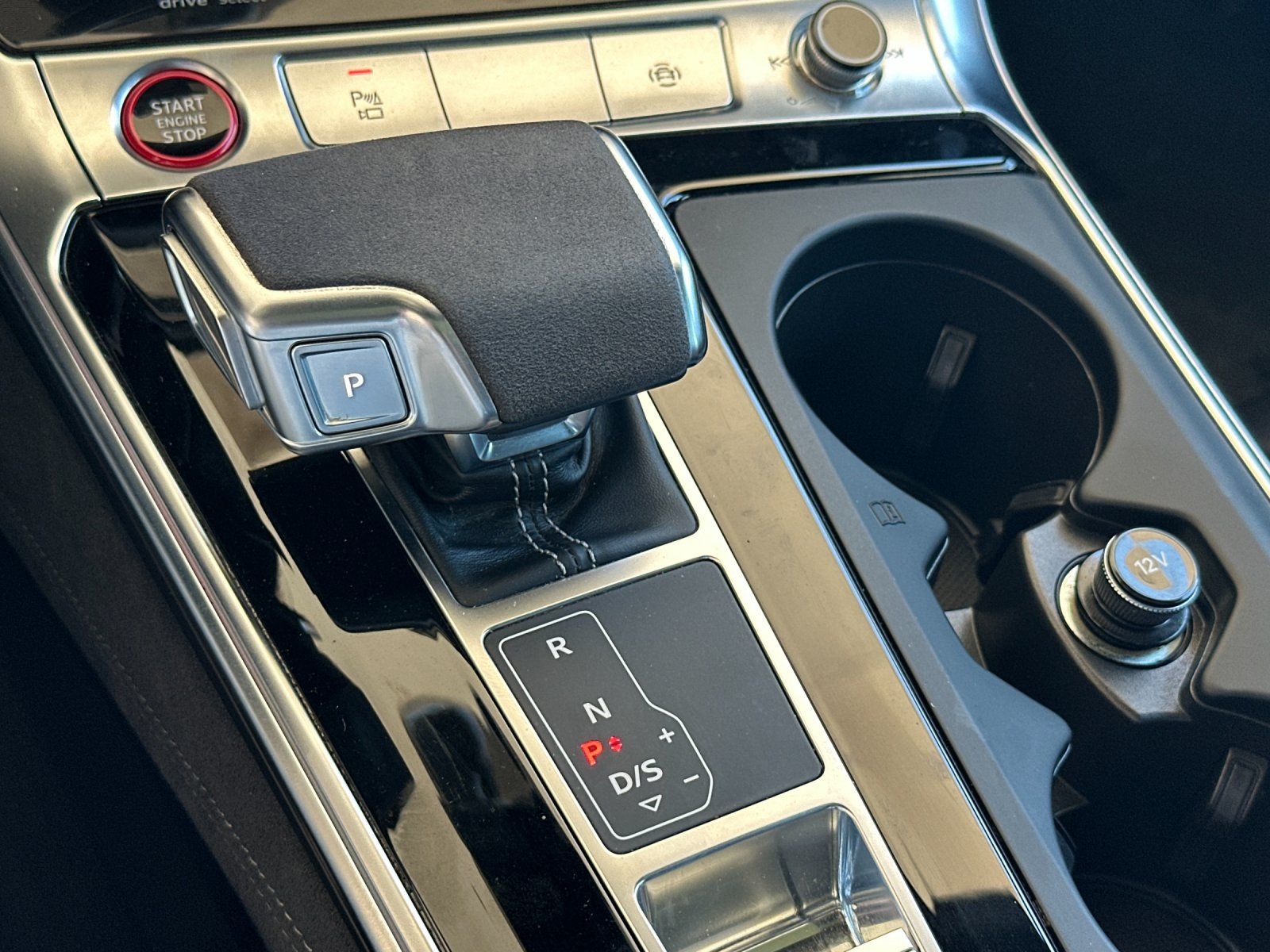 2022 Audi RS 6 4.2 — foto completa 22 de 29
