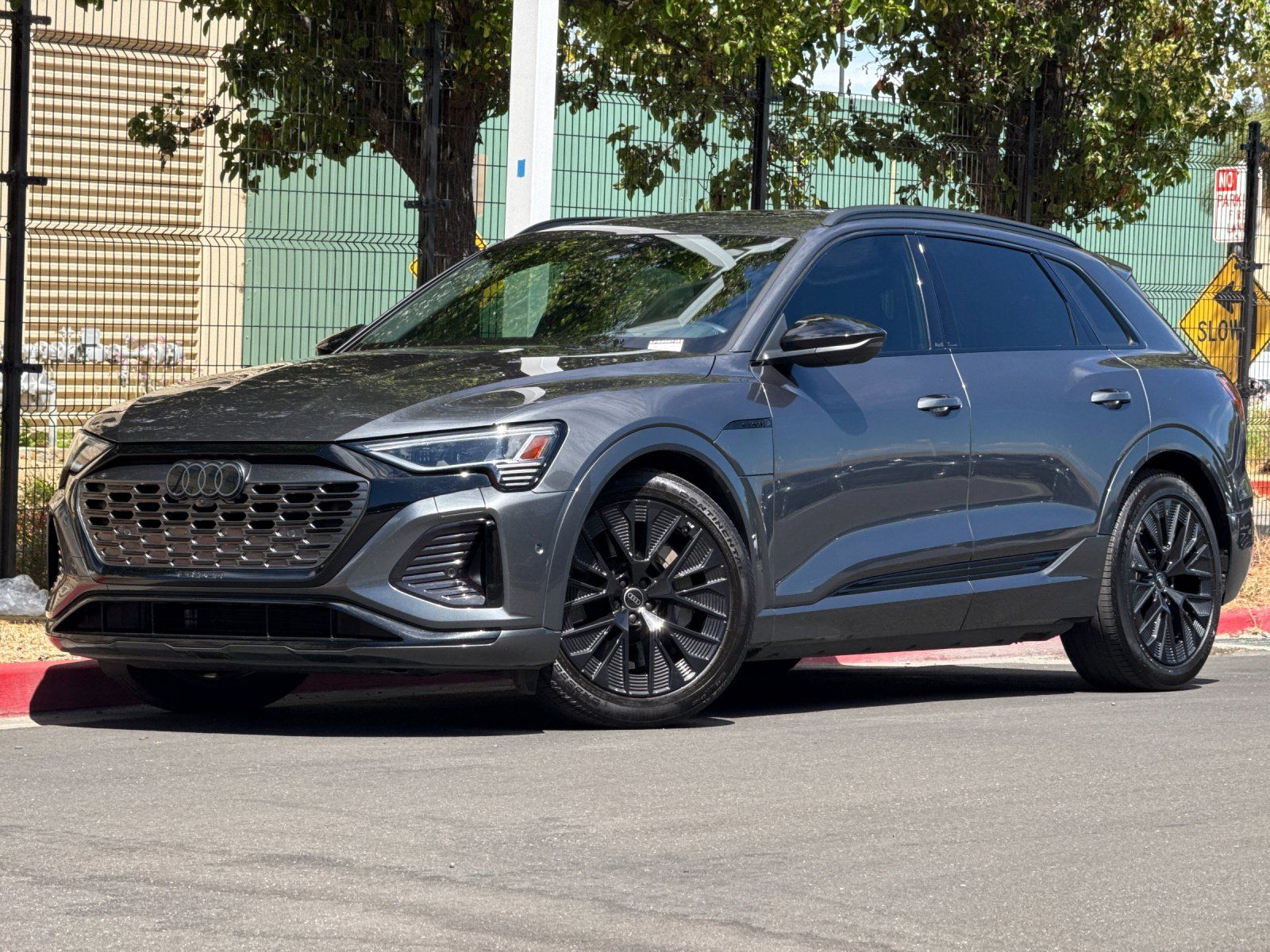 2024 Audi Q8 e-tron Prestige — foto completa 1 de 29