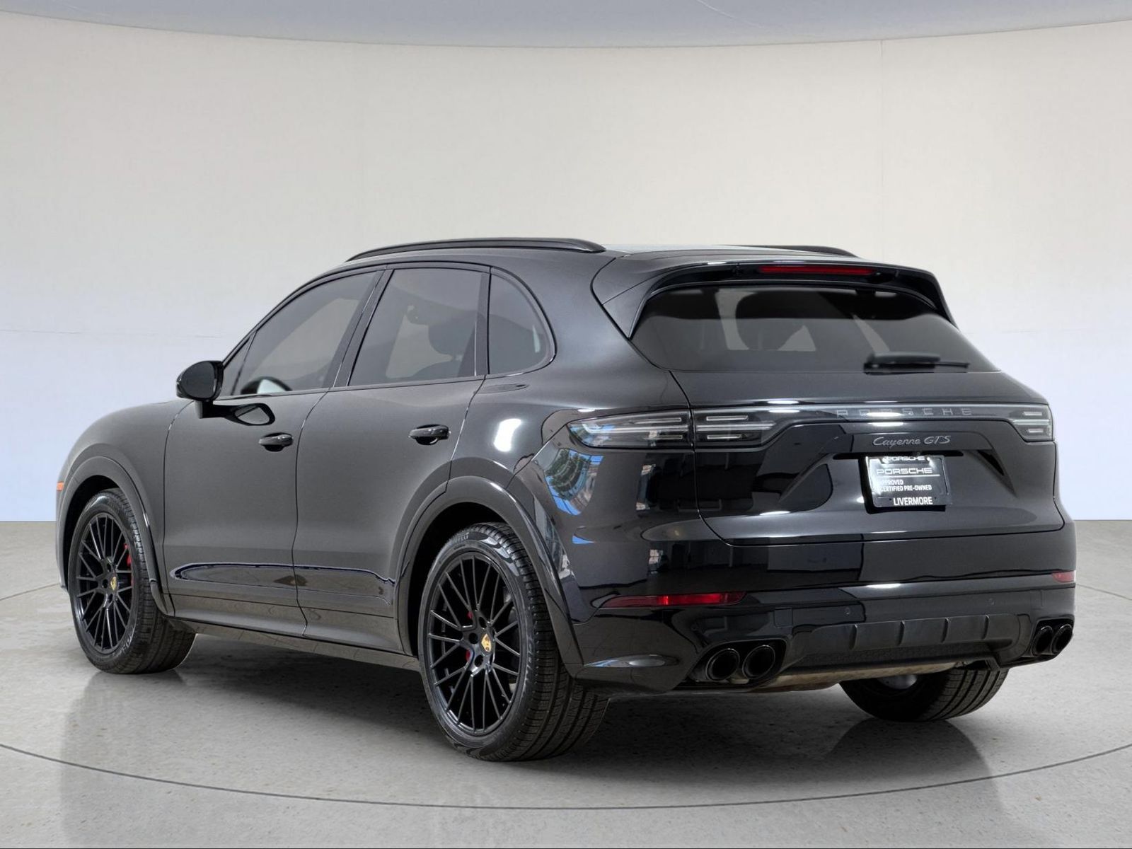 2023 Porsche Cayenne GTS — full photo 4 of 30