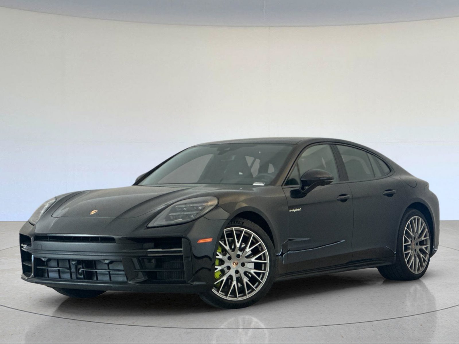 2026 Porsche Panamera E-Hybrid 4 — foto 1 de 27