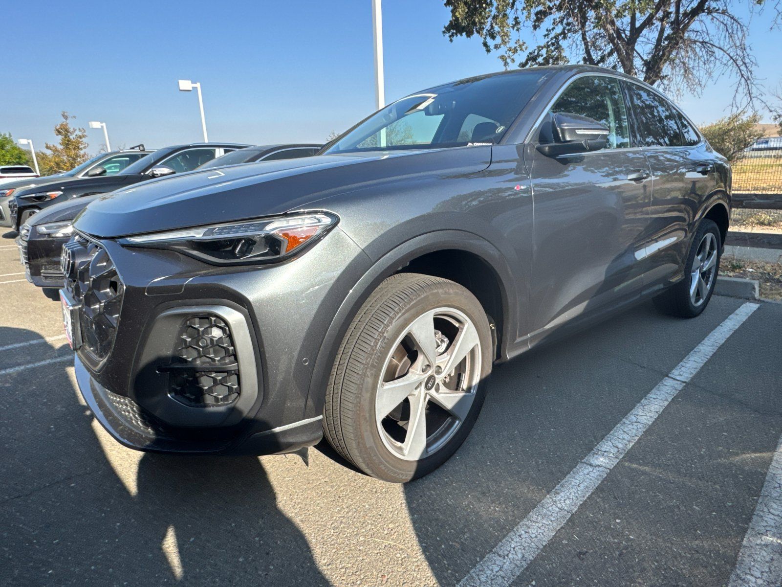 2026 Audi Q5 2.0T Premium Plus — foto completa 2 de 3