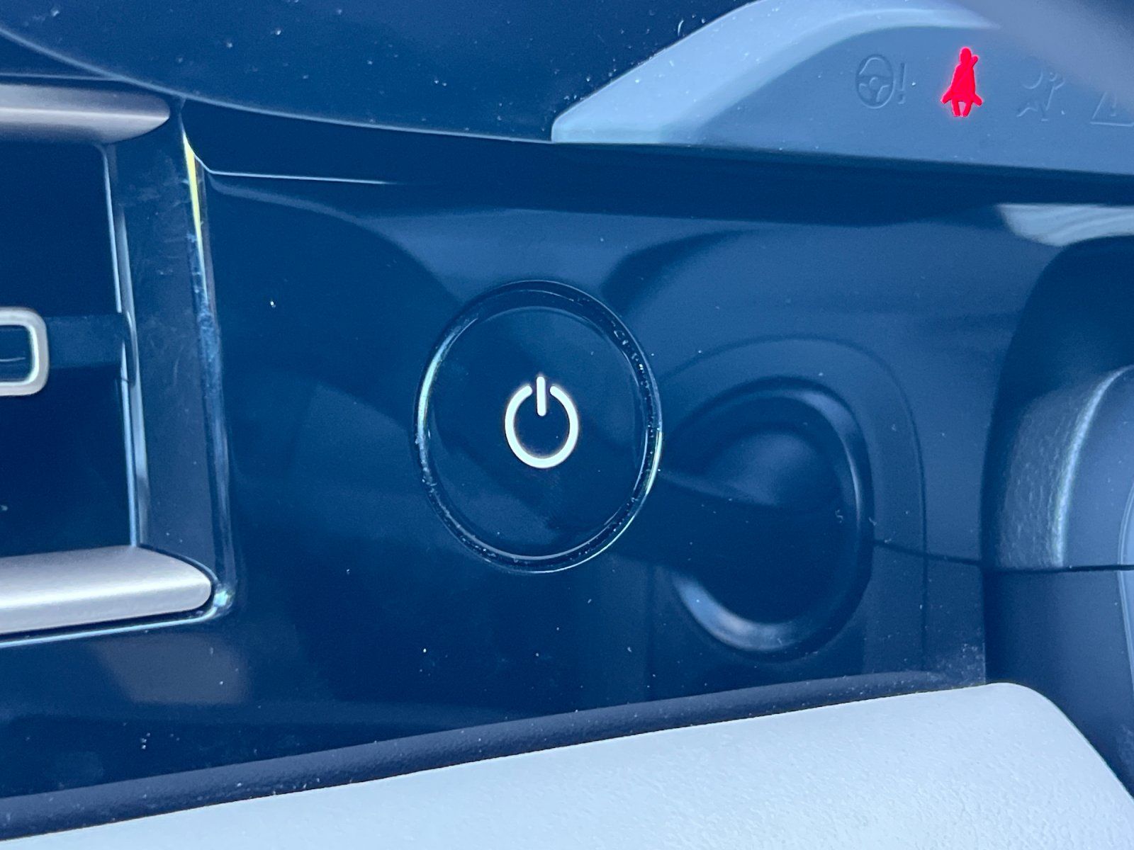 2023 Porsche Taycan Base — full photo 23 of 29