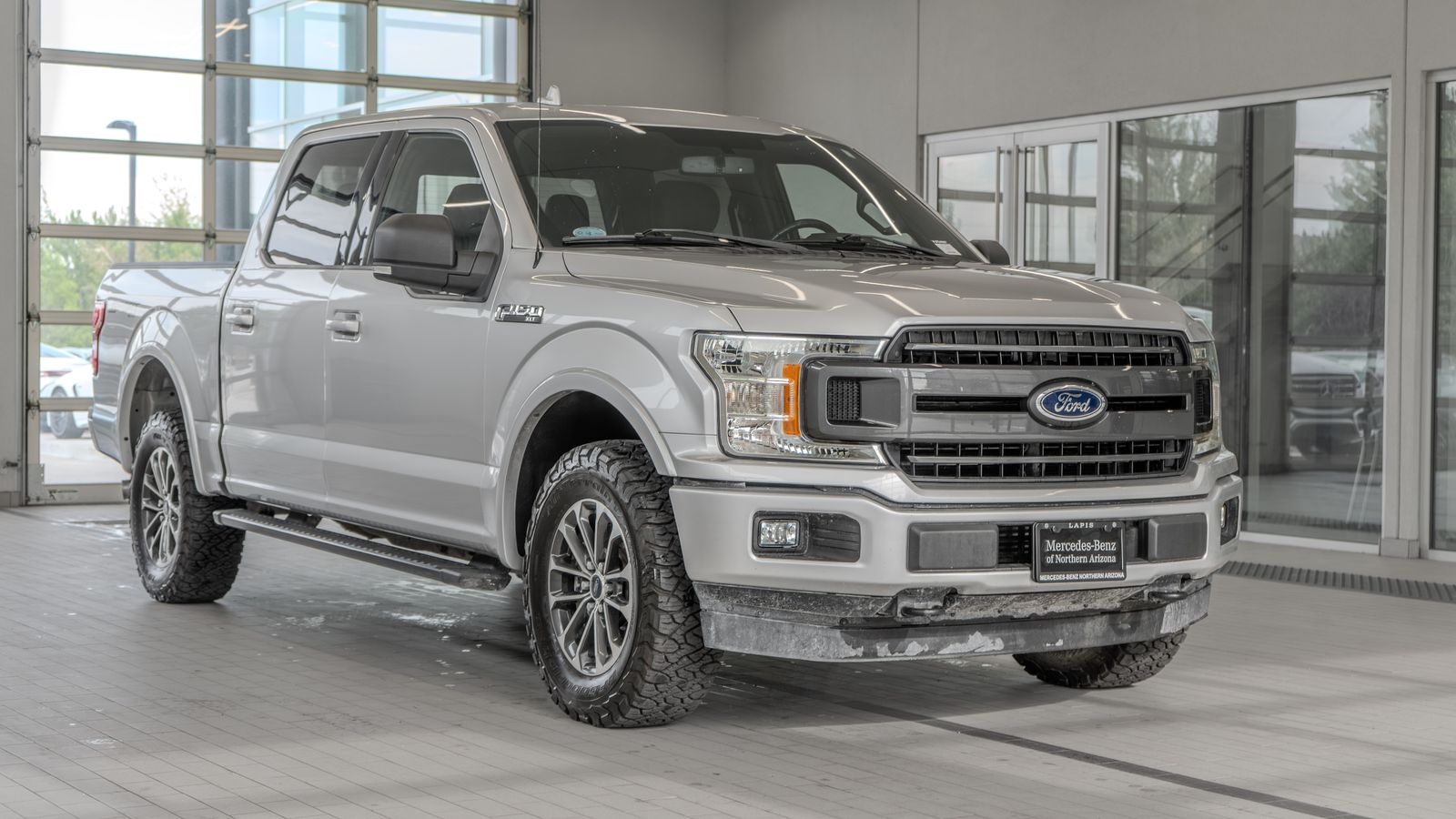 2018 Ford F-150 XLT — foto completa 21 de 33