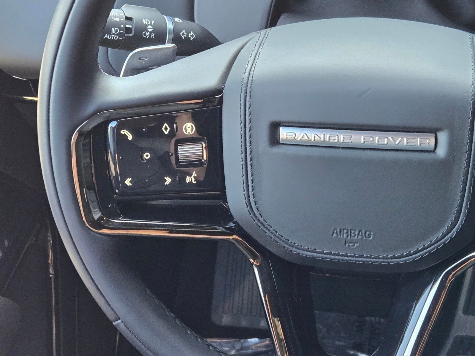 2025 Land Rover Range Rover Sport Autobiography — foto completa 15 de 45