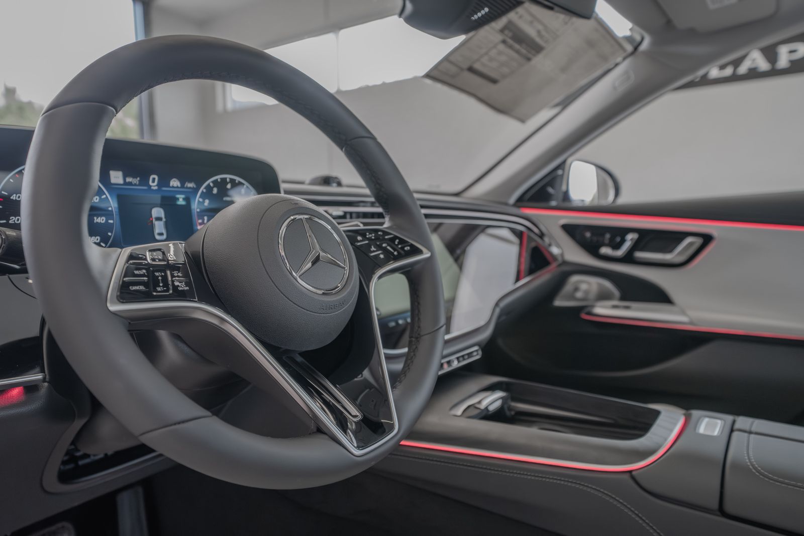 2026 Mercedes-Benz E-Class E 350 — foto completa 7 de 36