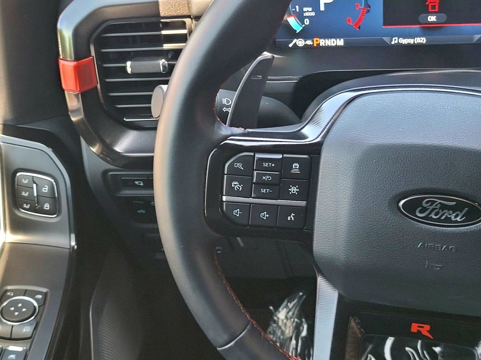 2024 Ford F-150 Raptor — foto completa 16 de 46