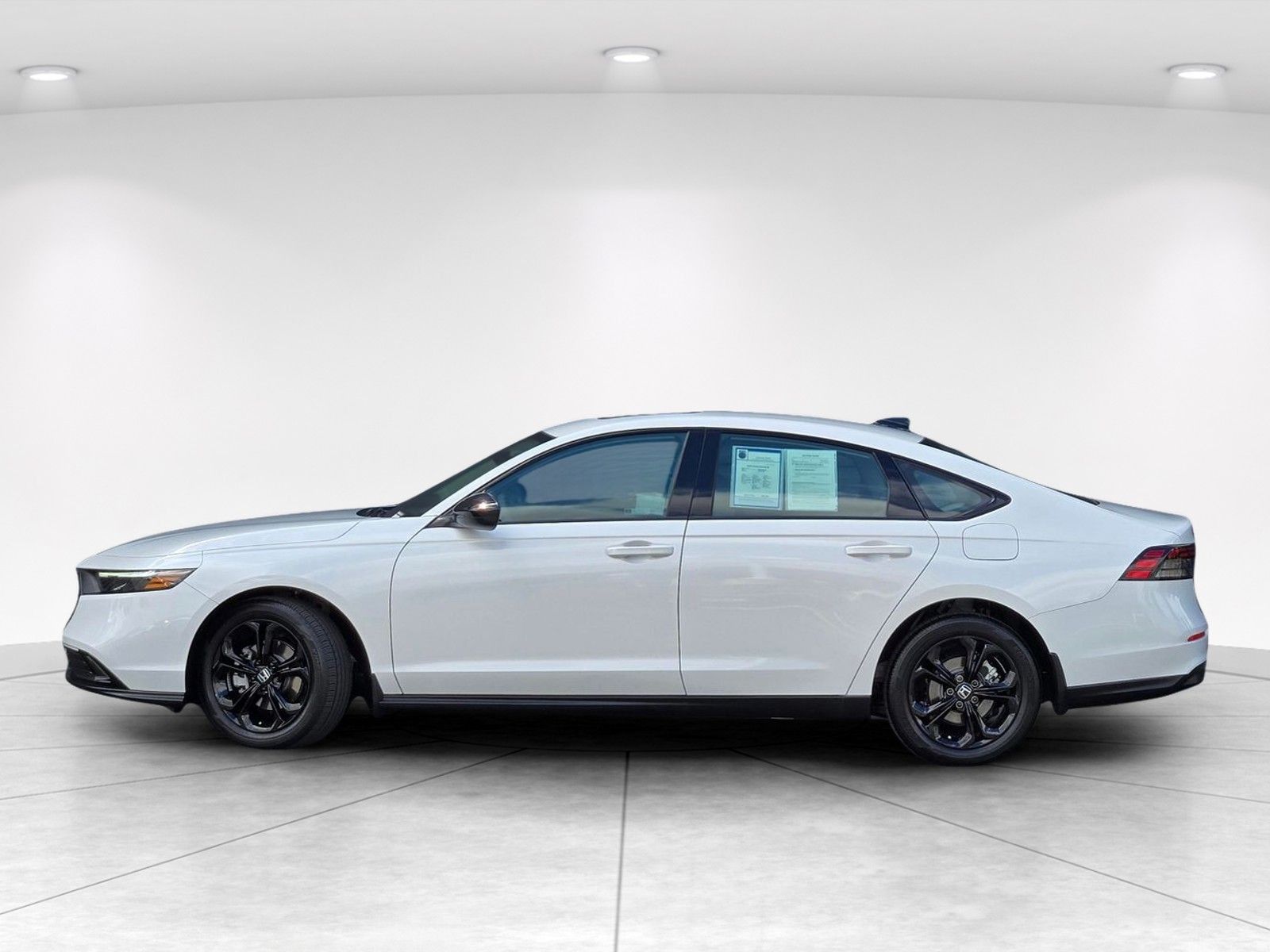 2025 Honda Accord SE — foto completa 4 de 28