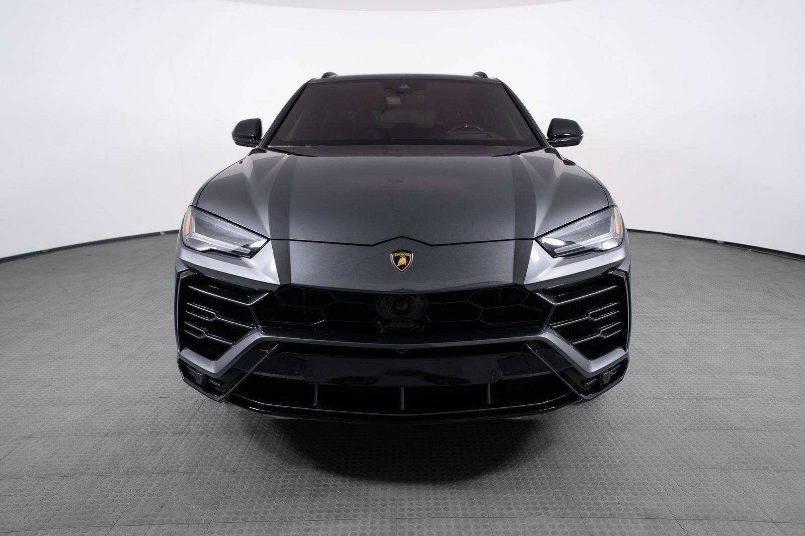 2020 Lamborghini Urus — foto completa 9 de 53