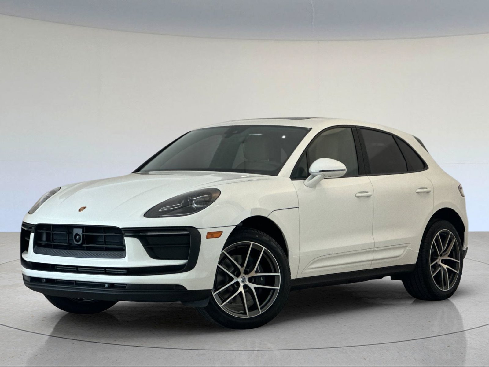 2026 Porsche Macan Base — photo 1 of 28