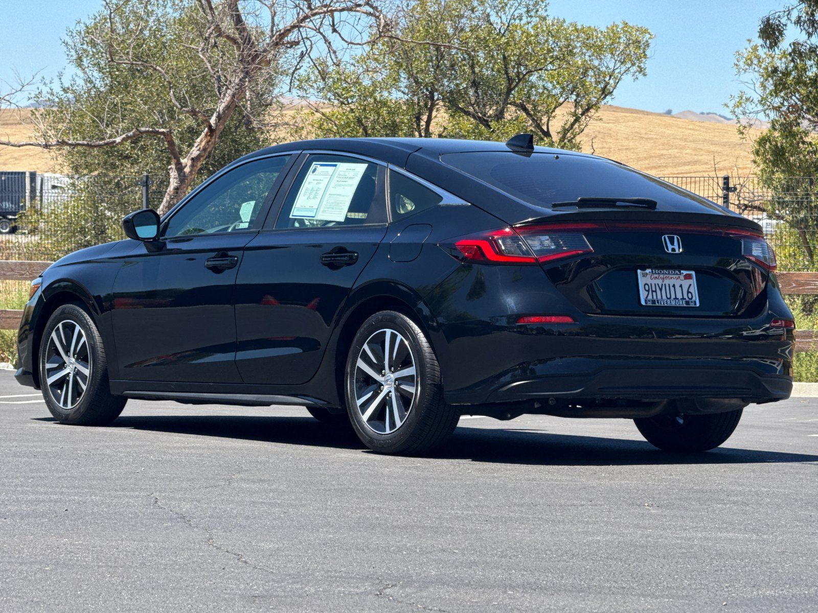2023 Honda Civic LX — full photo 4 of 27