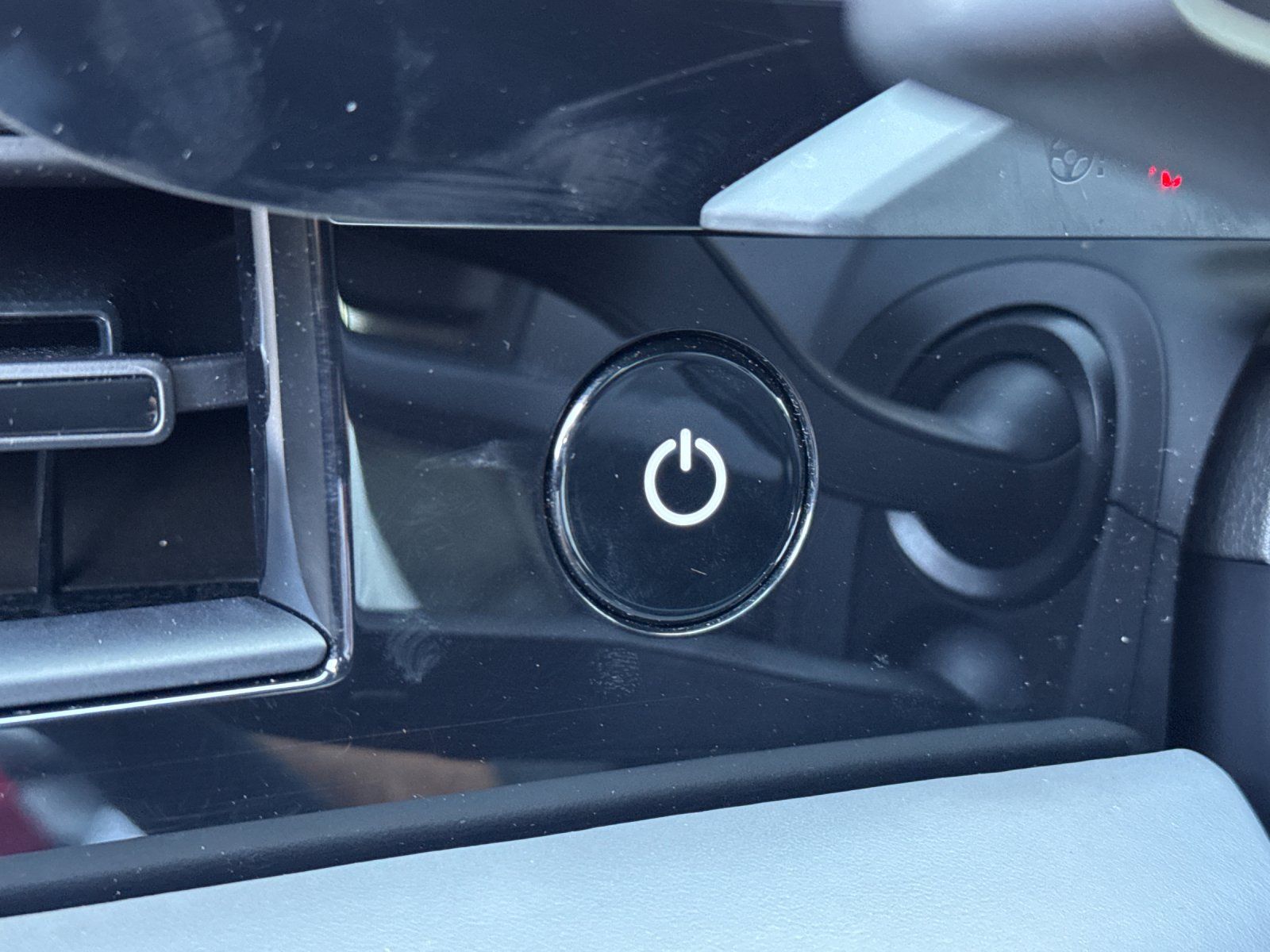 2024 Porsche Taycan 4S — full photo 23 of 29