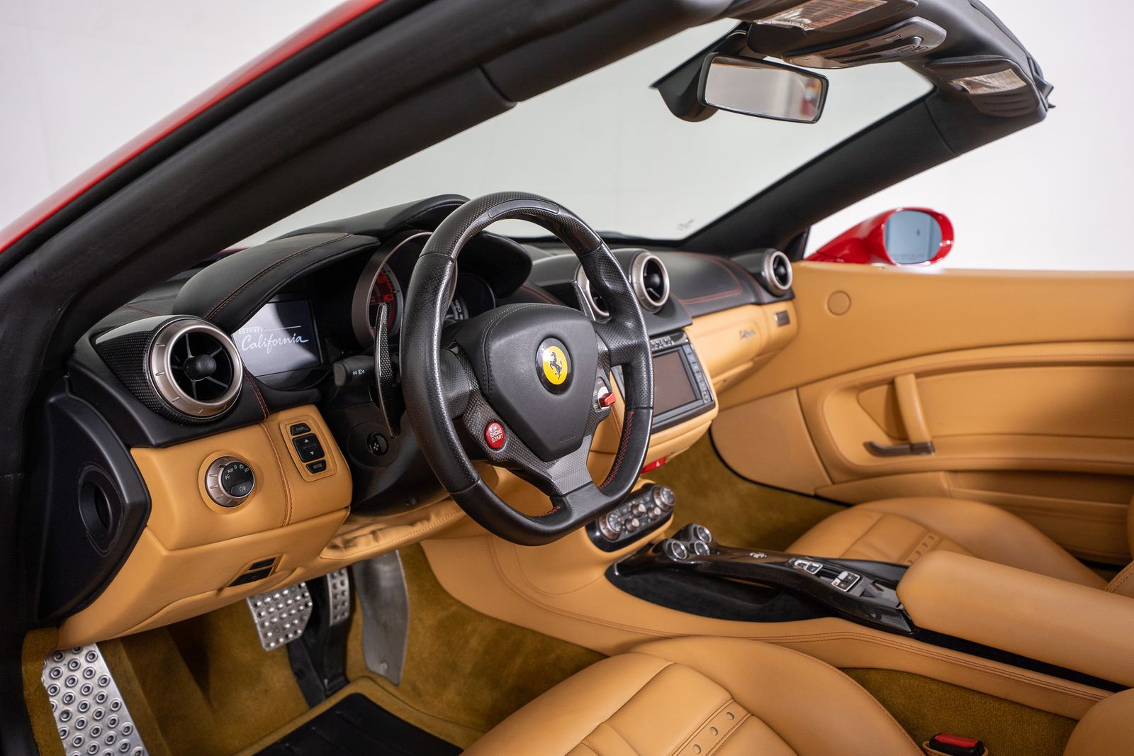 2012 Ferrari California — full photo 15 of 38