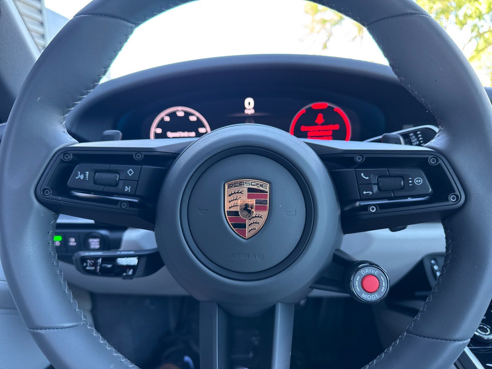 2026 Porsche 911 Carrera — full photo 24 of 29