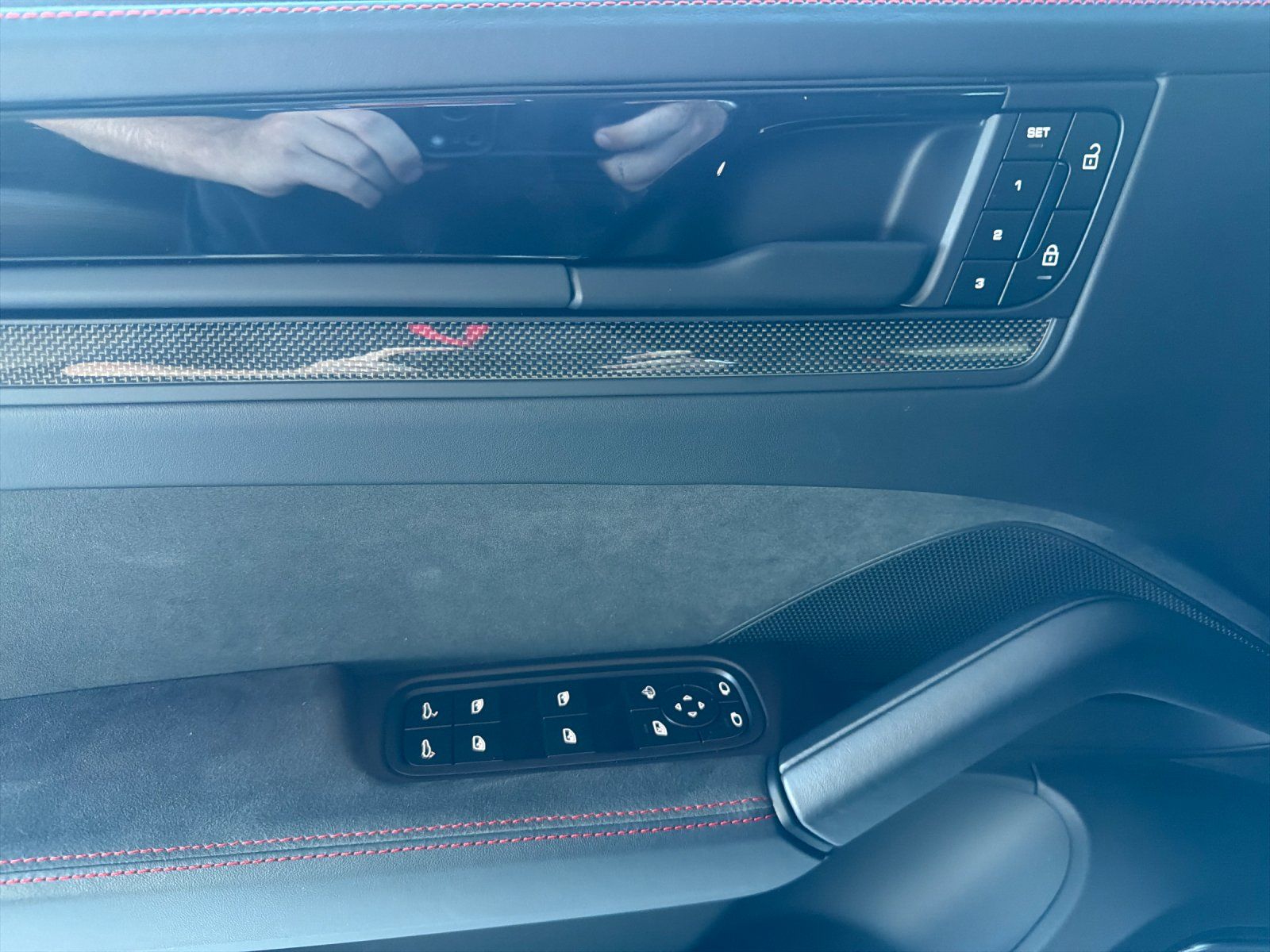 2026 Porsche Cayenne GTS — foto completa 13 de 27